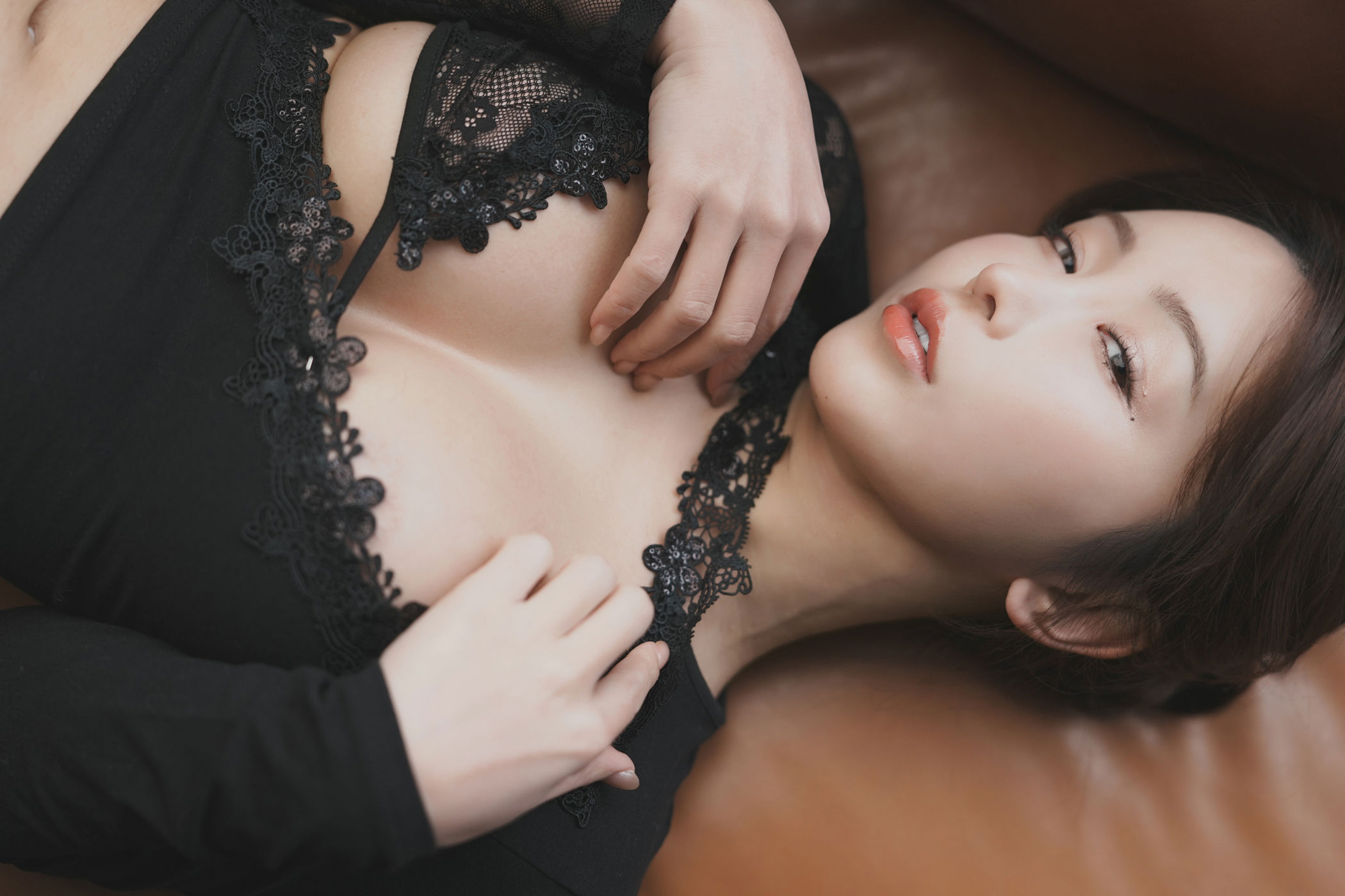 いくみ – (193iKkyu3) [Fantia] [2025.04.03] Do You Like Cool-Looking Ladies/(32P)