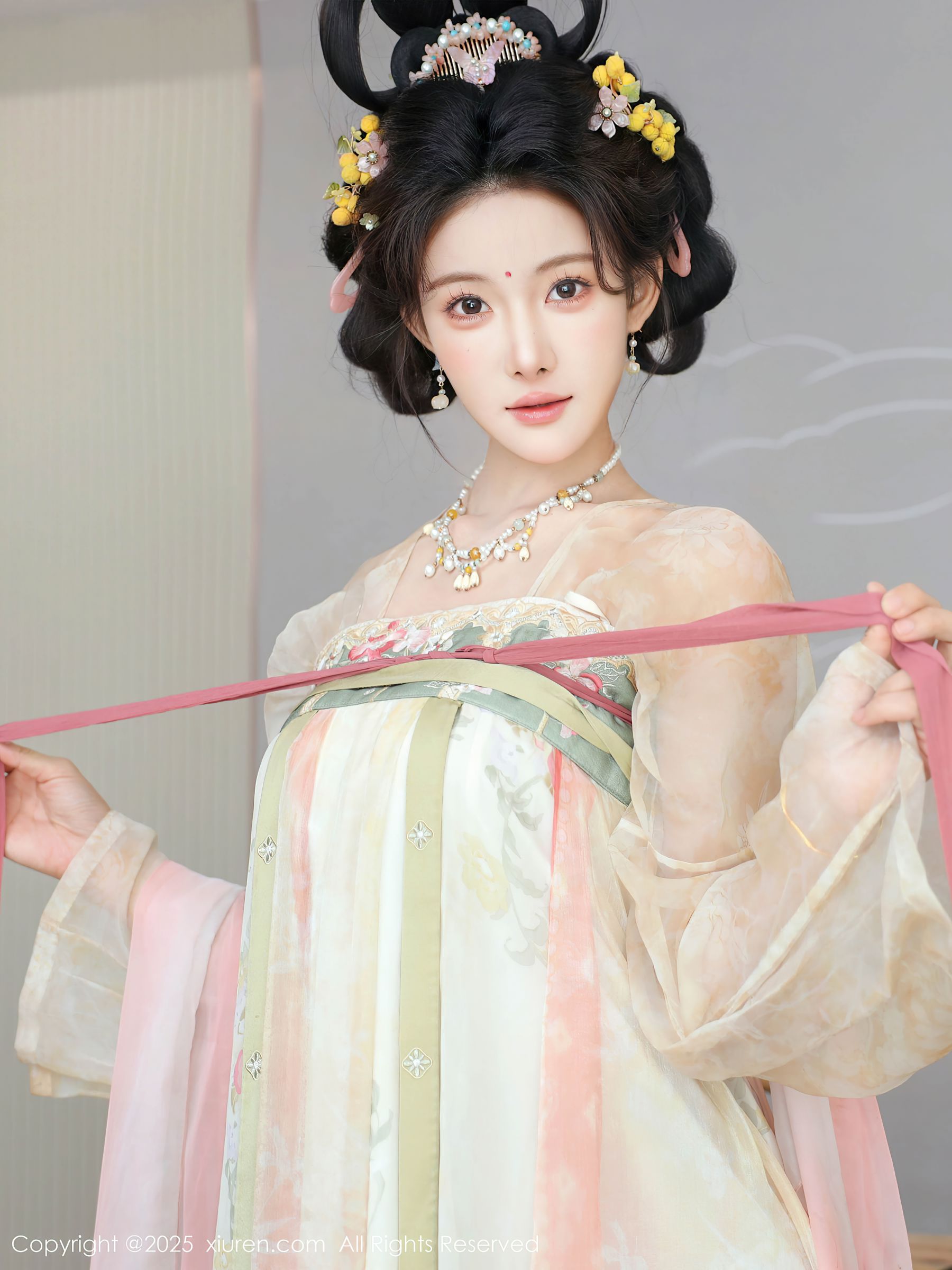 [秀人XiuRen] 2025.08.13 No.10645 梨霜儿/(82P)