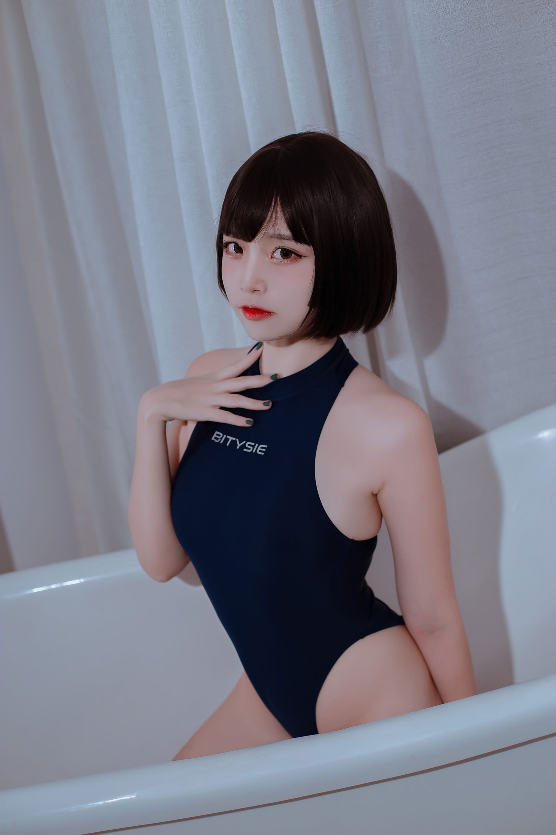 人气Coser 二佐Nisa - 私房竞泳/(40P)