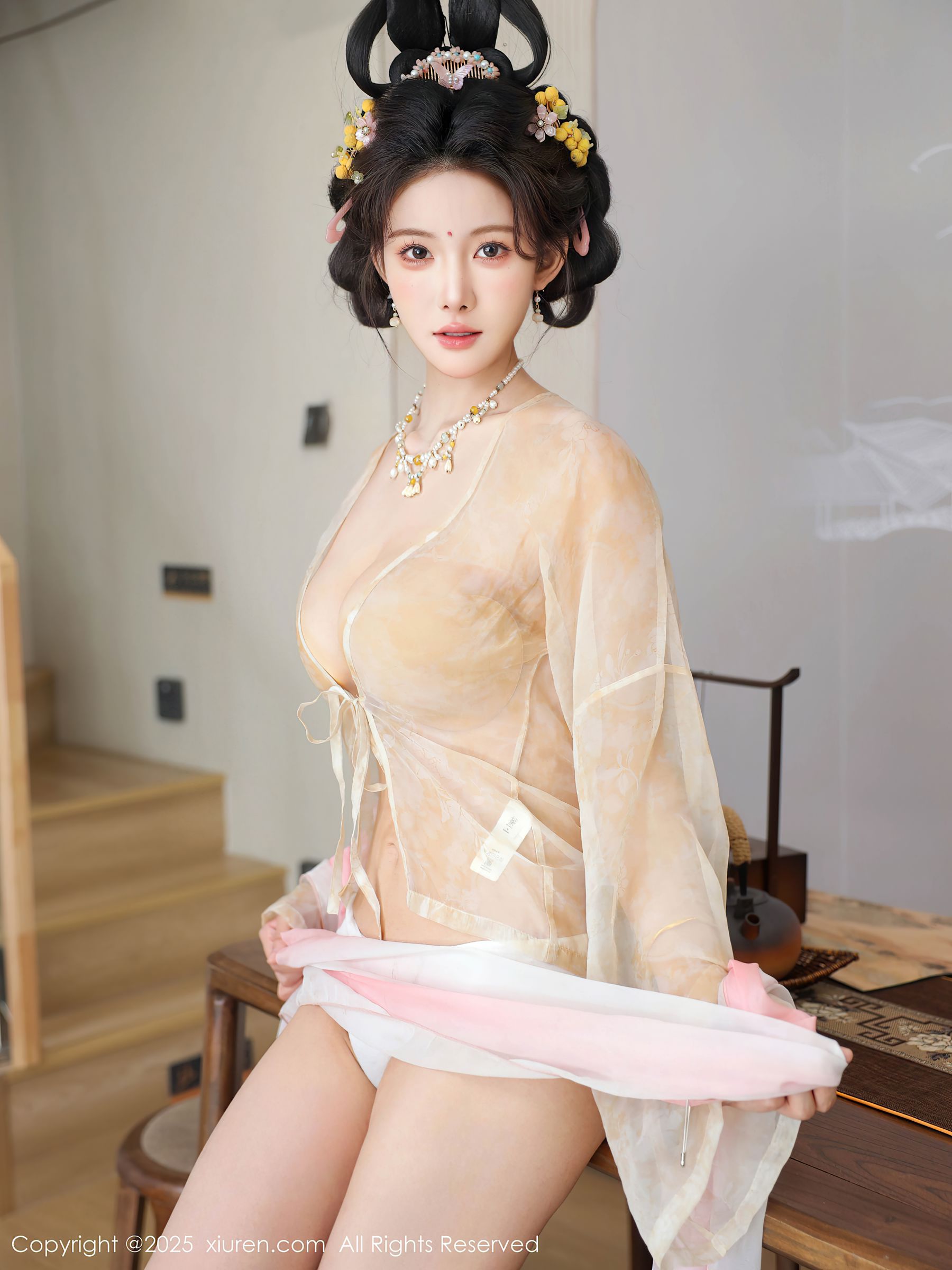 [秀人XiuRen] 2025.08.13 No.10645 梨霜儿/(82P)