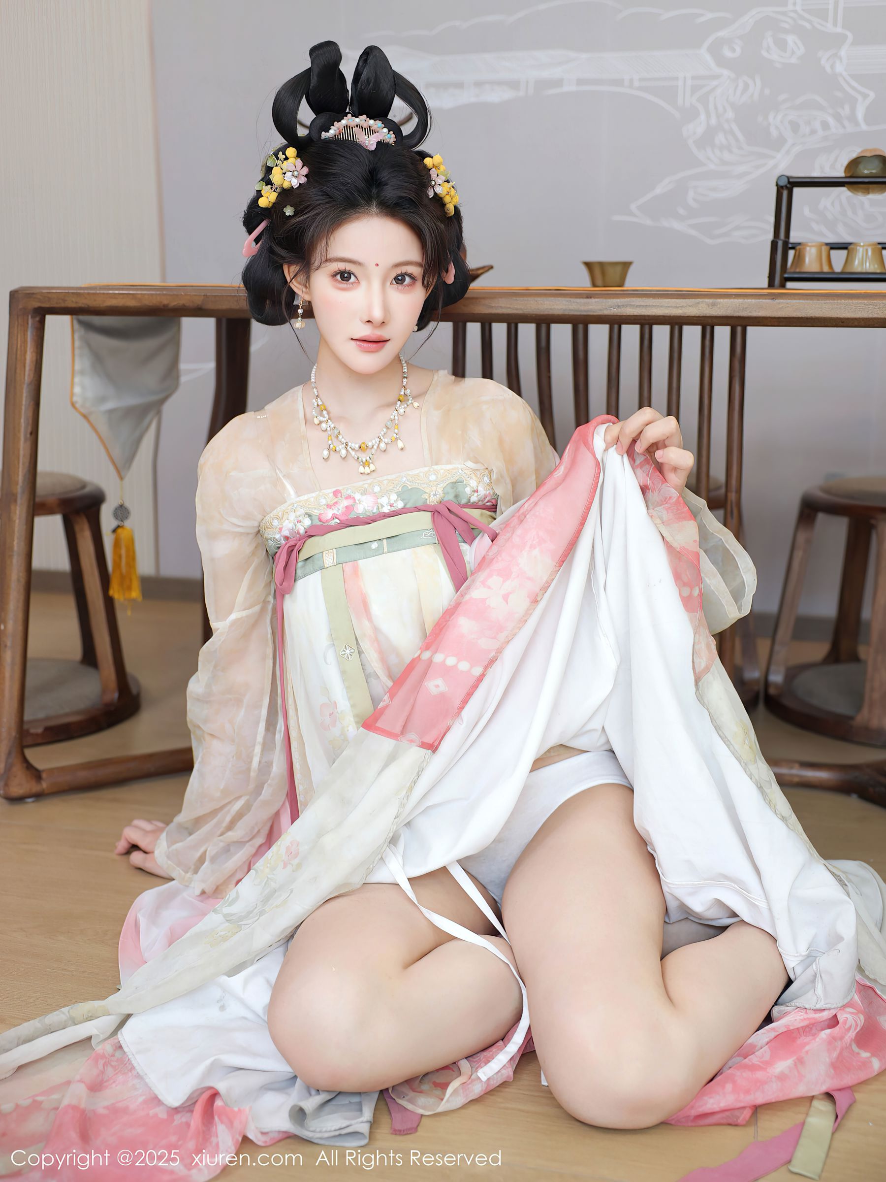 [秀人XiuRen] 2025.08.13 No.10645 梨霜儿/(82P)