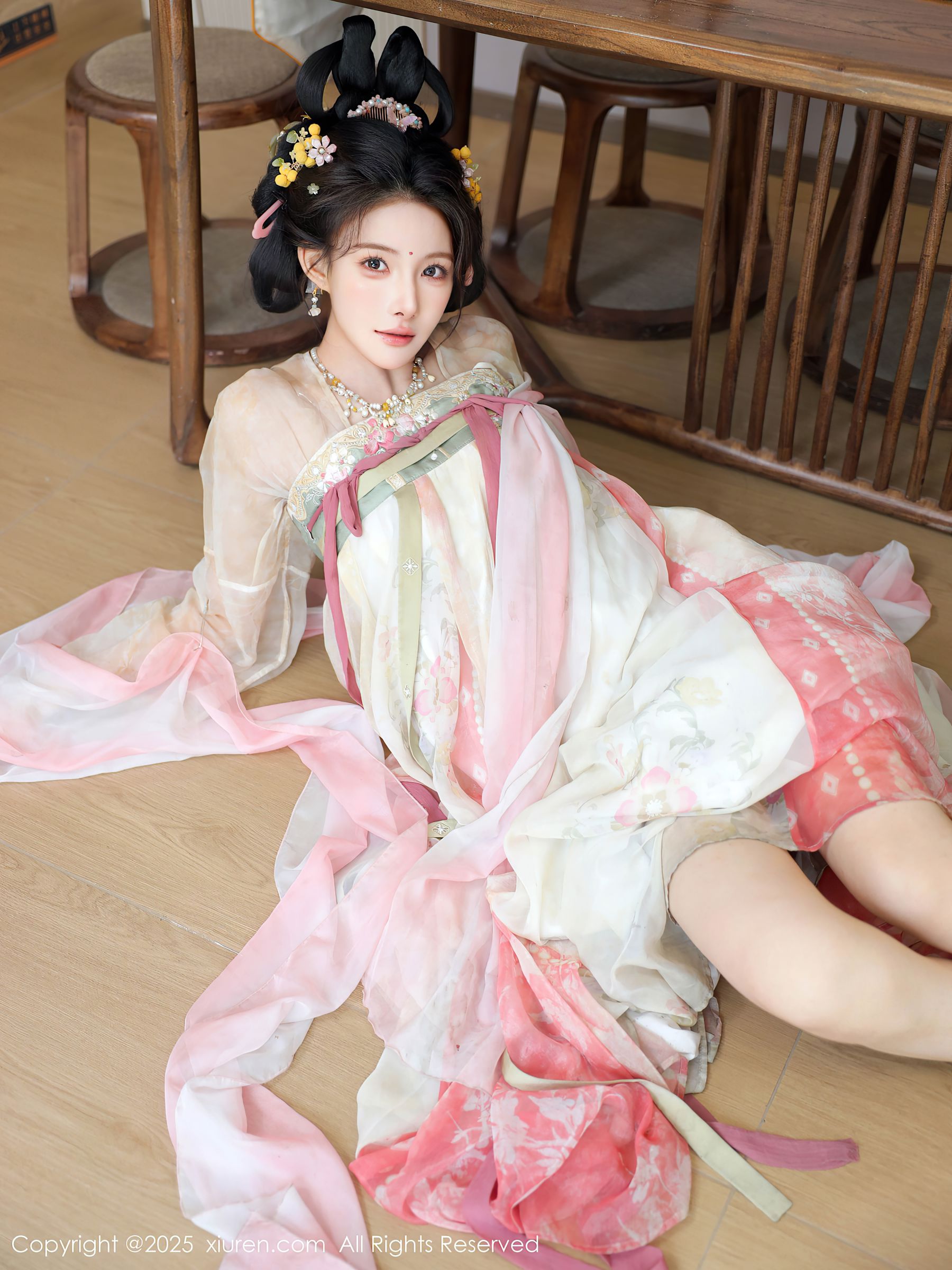 [秀人XiuRen] 2025.08.13 No.10645 梨霜儿/(82P)