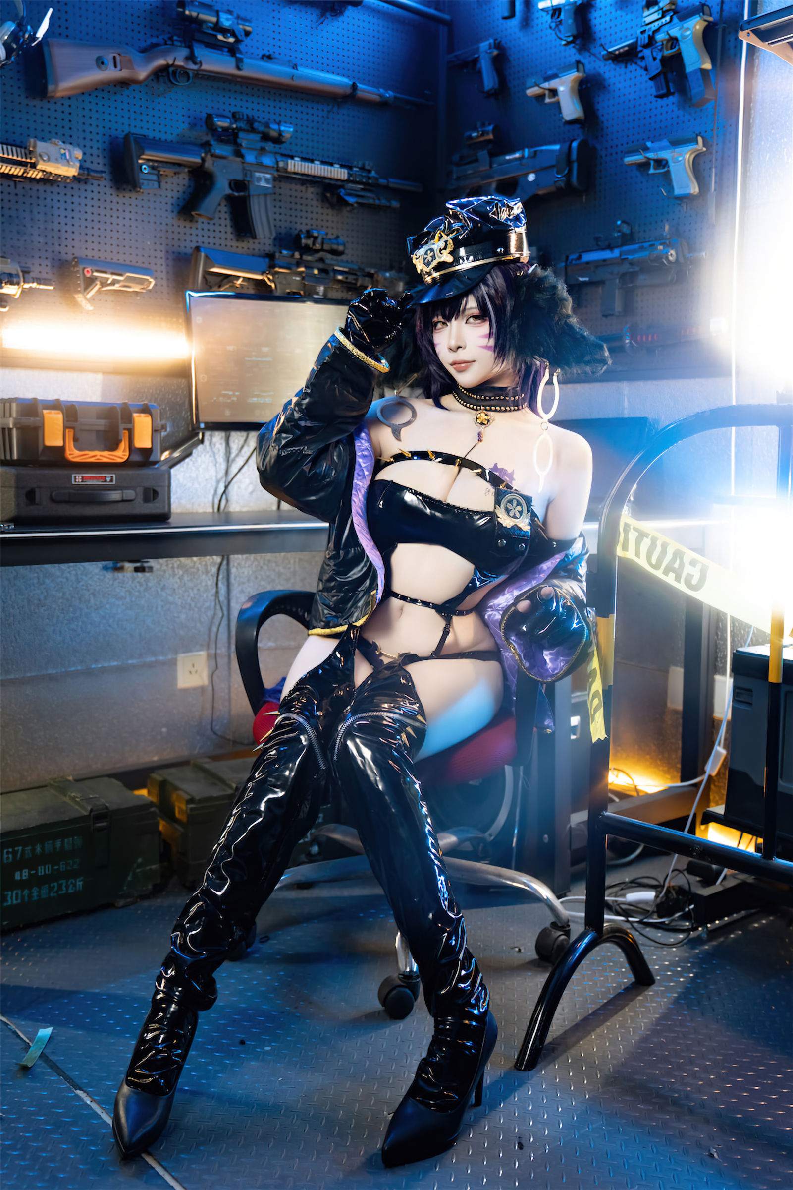 人气Coser 二佐Nisa - 碧蓝航线 武藏 女警/(25P)