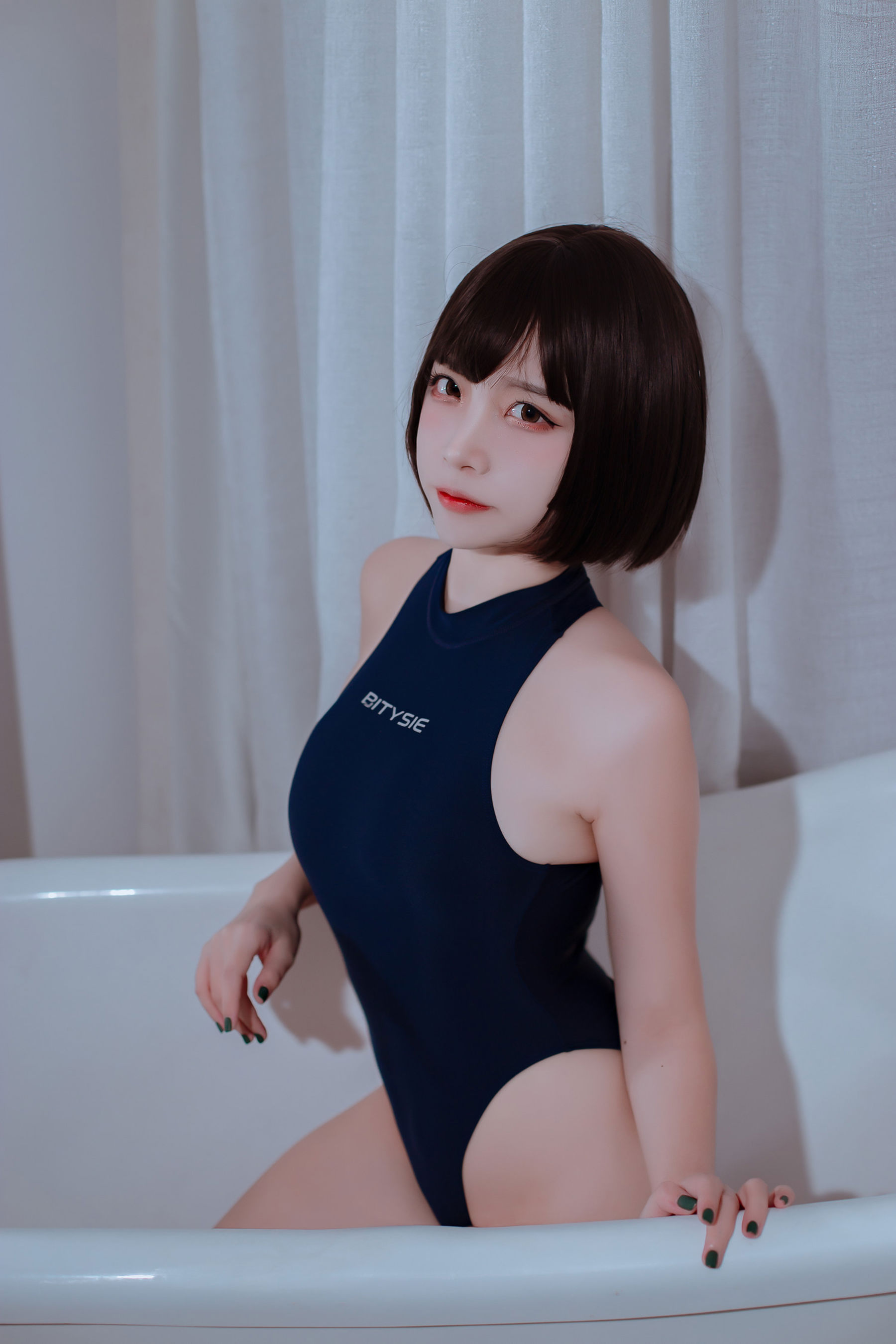 人气Coser 二佐Nisa - 私房竞泳/(40P)