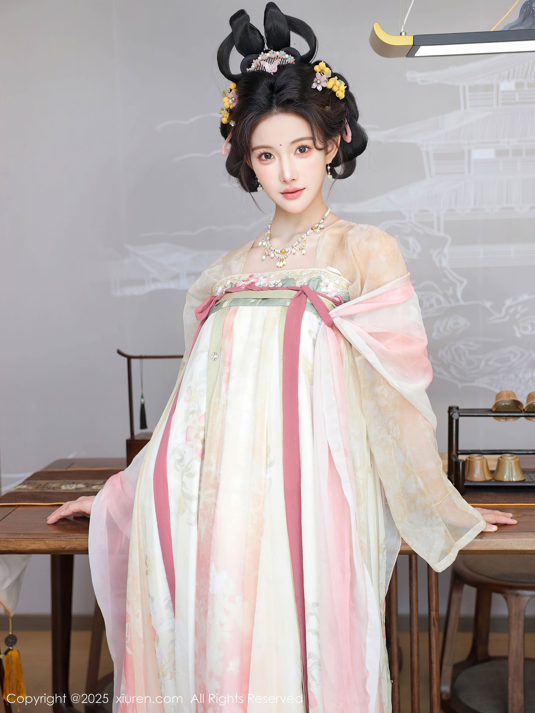 [秀人XiuRen] 2025.08.13 No.10645 梨霜儿/(82P)