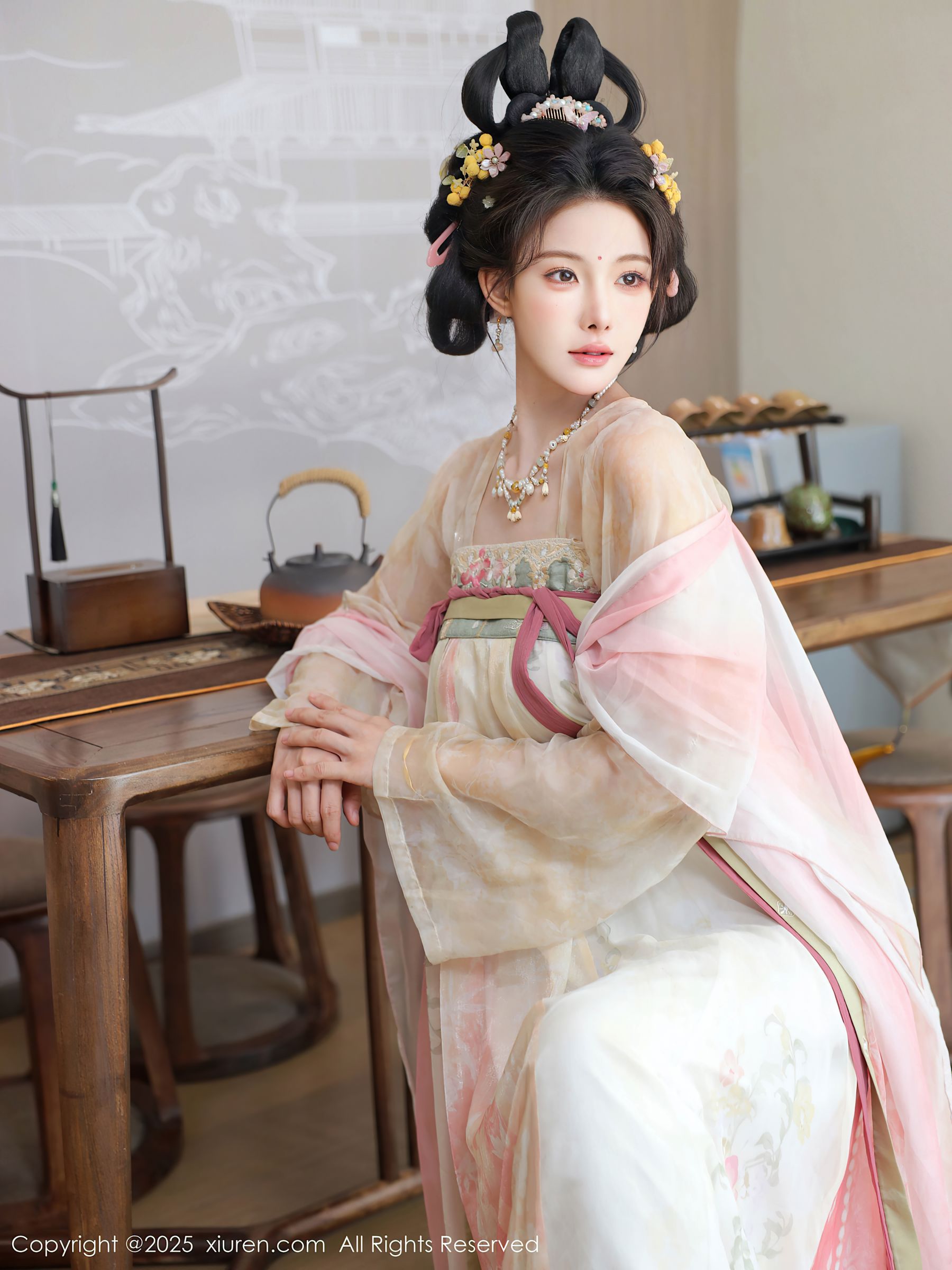 [秀人XiuRen] 2025.08.13 No.10645 梨霜儿/(82P)