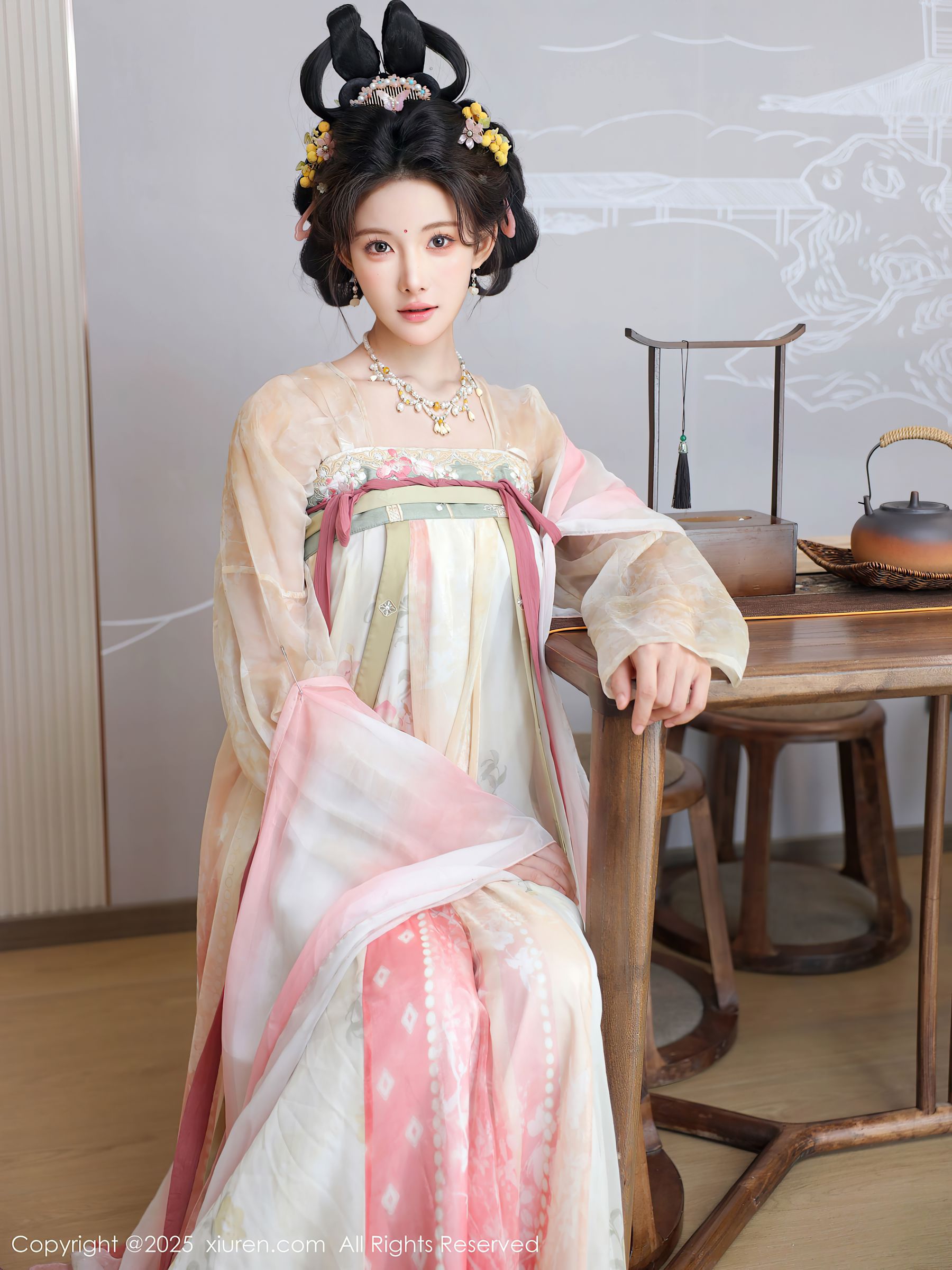 [秀人XiuRen] 2025.08.13 No.10645 梨霜儿/(82P)