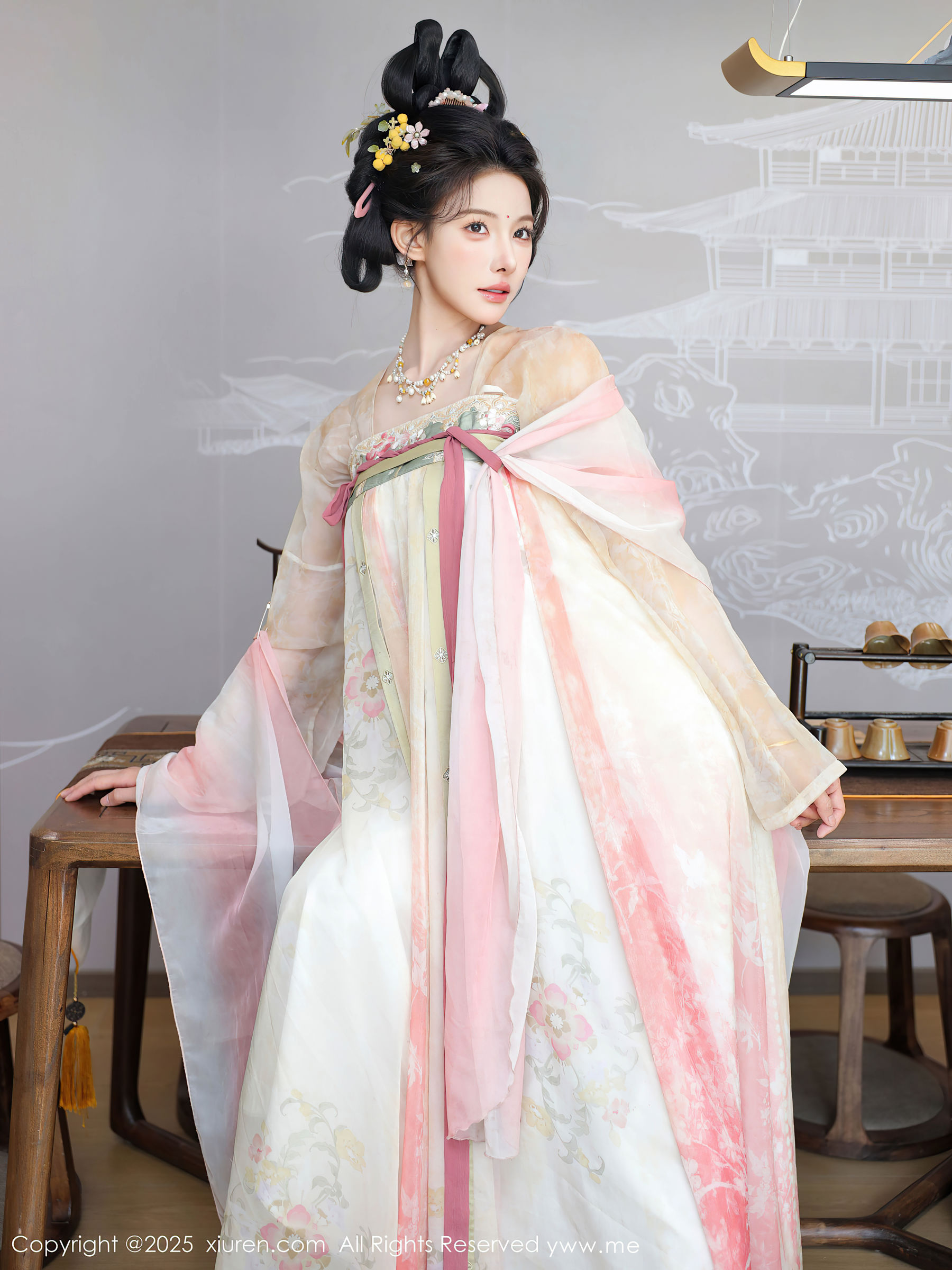 [秀人XiuRen] 2025.08.13 No.10645 梨霜儿/(82P)