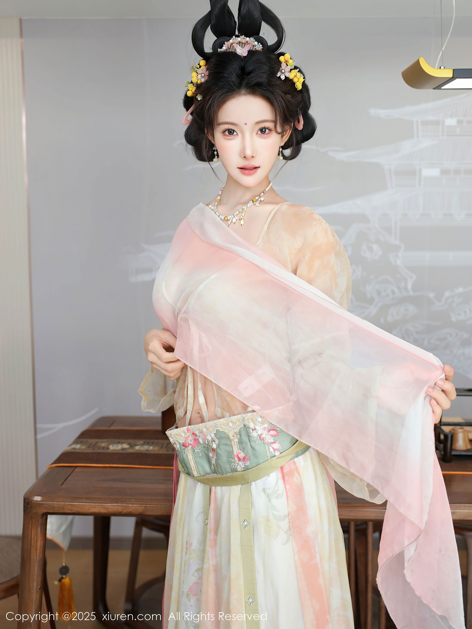 [秀人XiuRen] 2025.08.13 No.10645 梨霜儿/(82P)