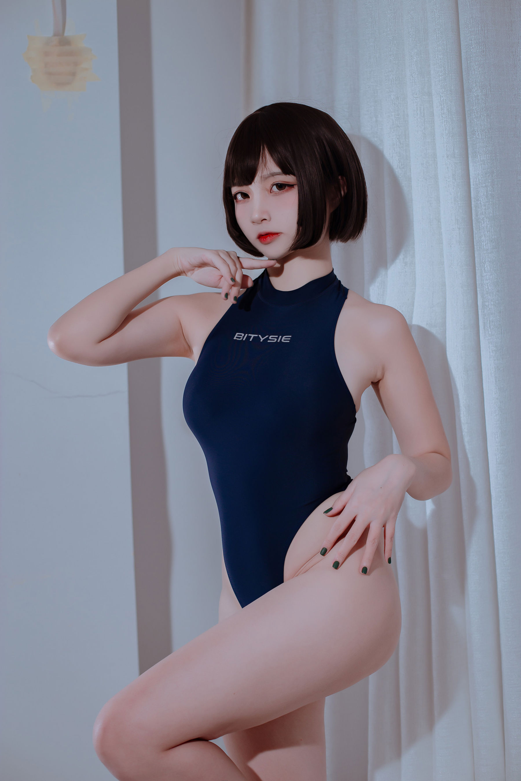 人气Coser 二佐Nisa - 私房竞泳/(40P)