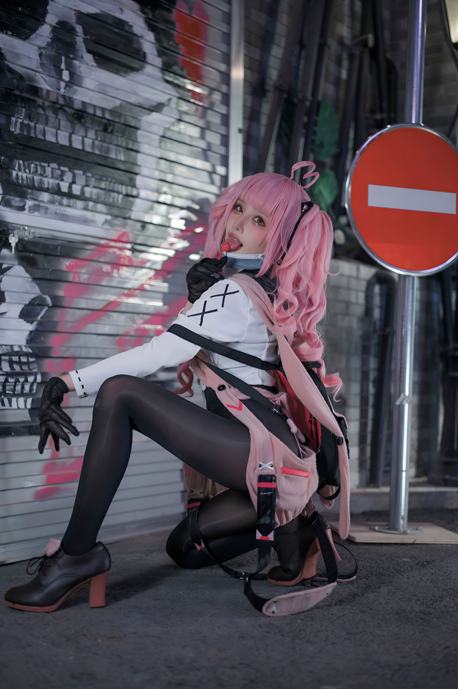 动漫博主您的蛋蛋 - 交错战线 粉毛卡提娜/(88P)