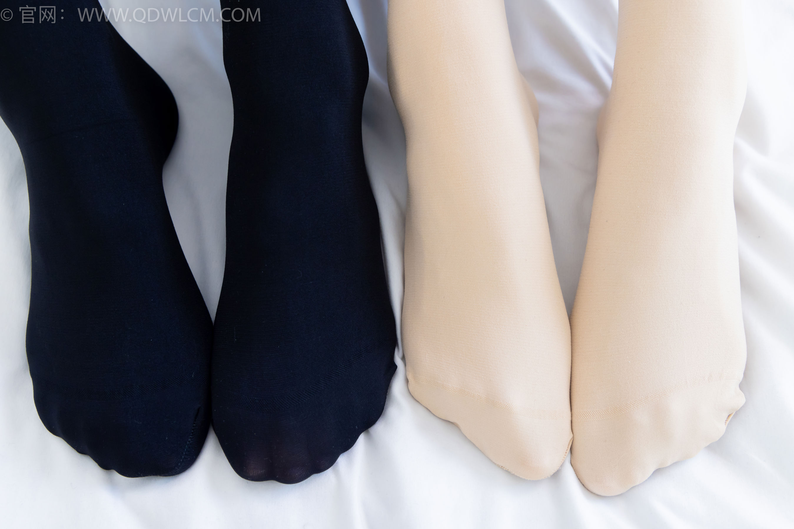 物恋传媒 No.2391 茯苓&欢欢 - 短靴、皮鞋、厚黑丝、厚肉丝/(200P)