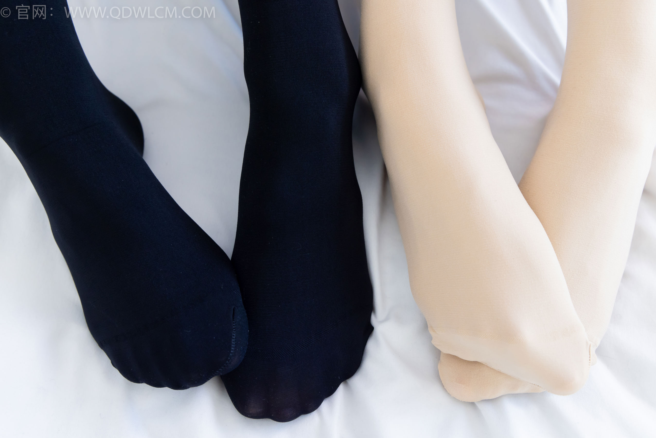 物恋传媒 No.2391 茯苓&欢欢 - 短靴、皮鞋、厚黑丝、厚肉丝/(200P)