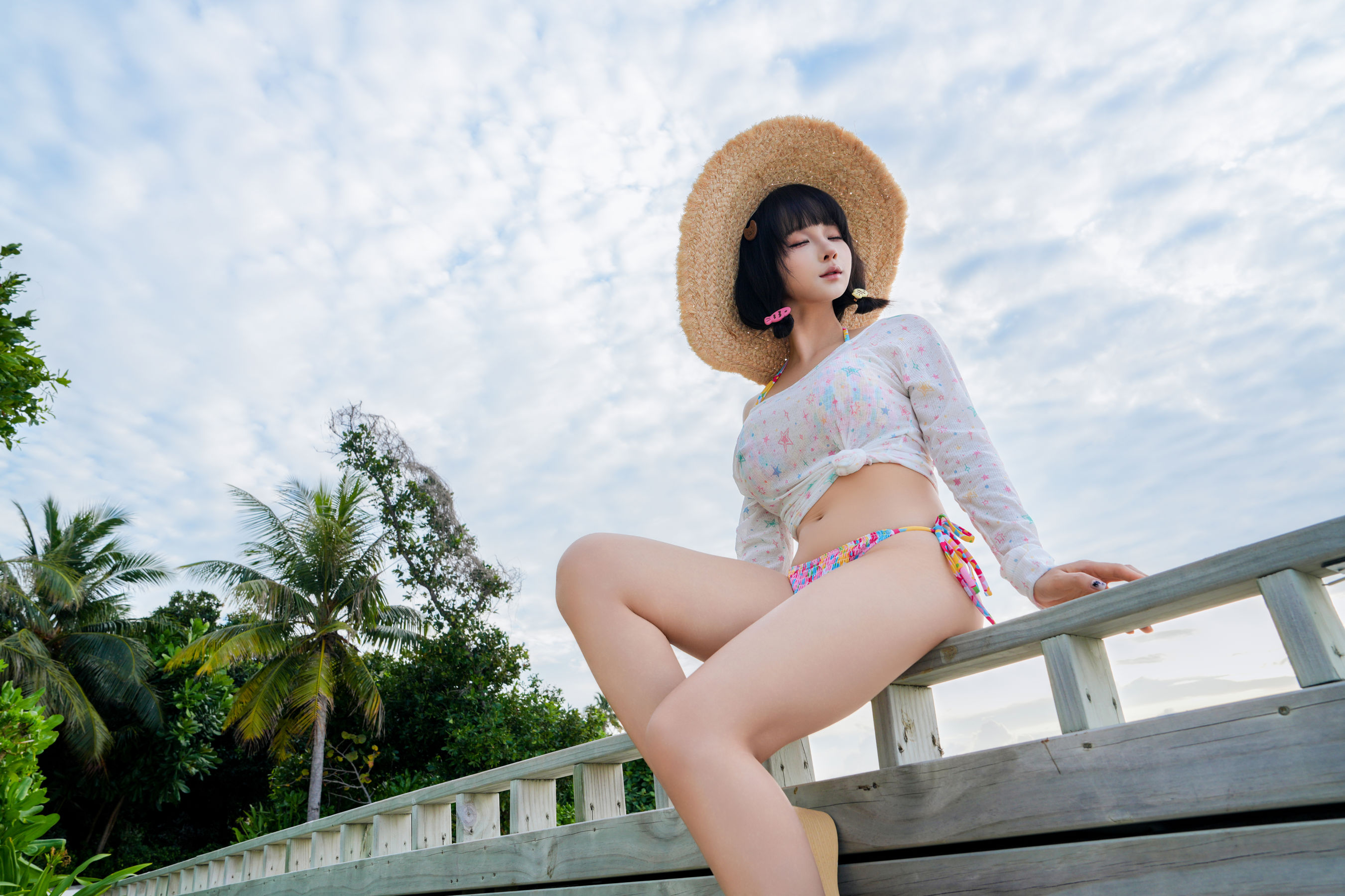 动漫博主蠢沫沫 - 2025.11 自拍集/(214P)