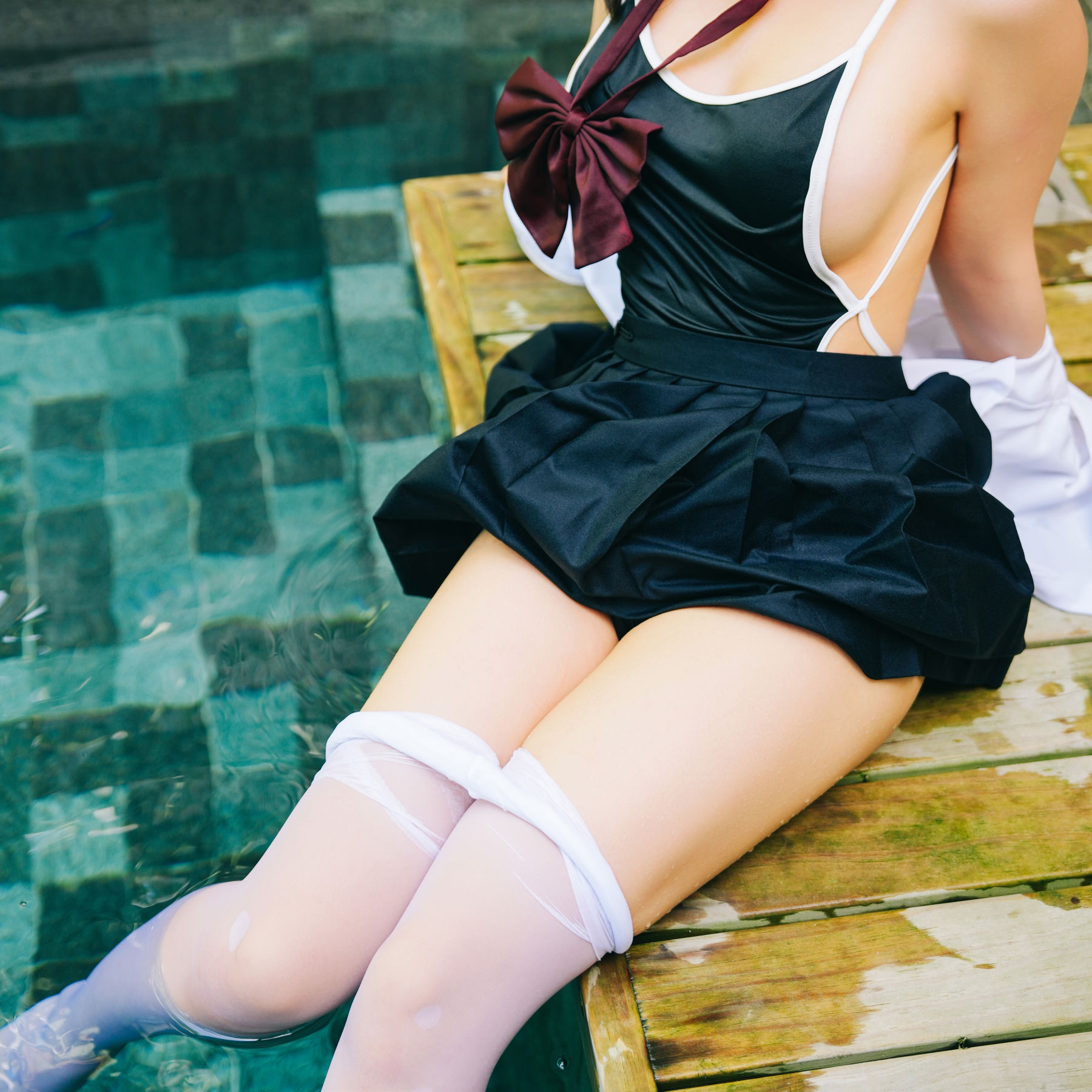 动漫博主蠢沫沫 - 2025.11 自拍集/(214P)