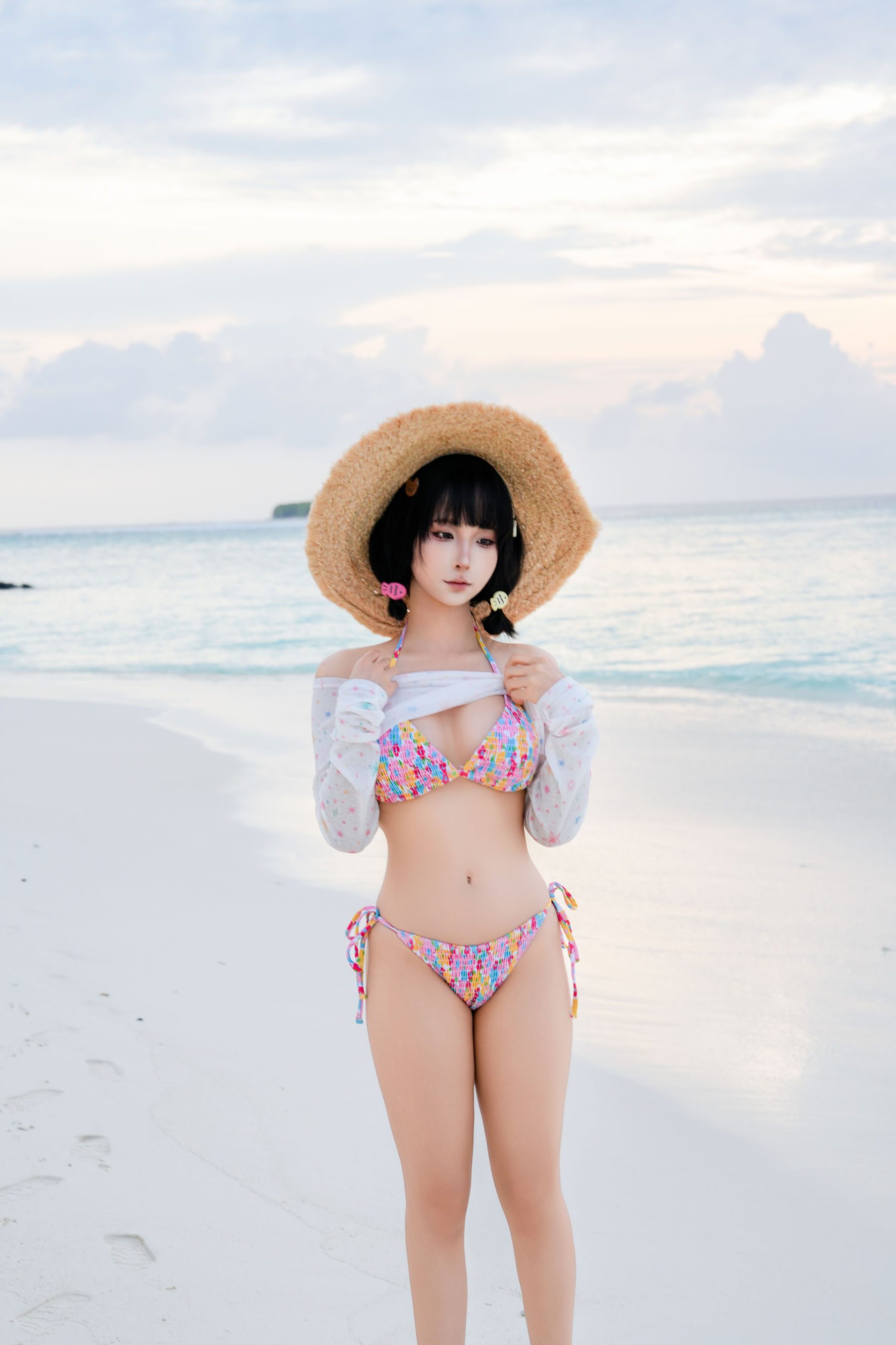 动漫博主蠢沫沫 - 2025.11 自拍集/(214P)