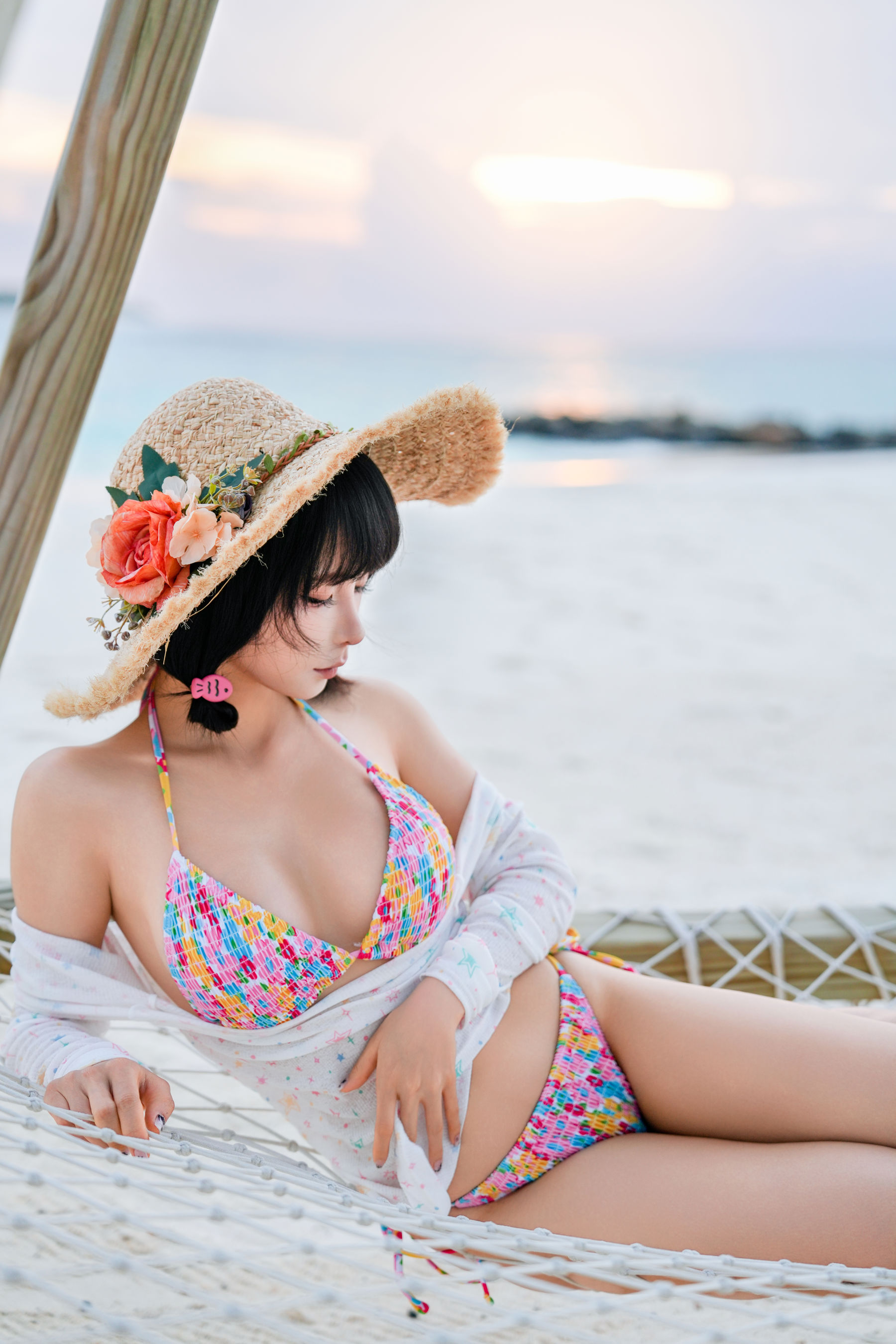 动漫博主蠢沫沫 - 2025.11 自拍集/(214P)