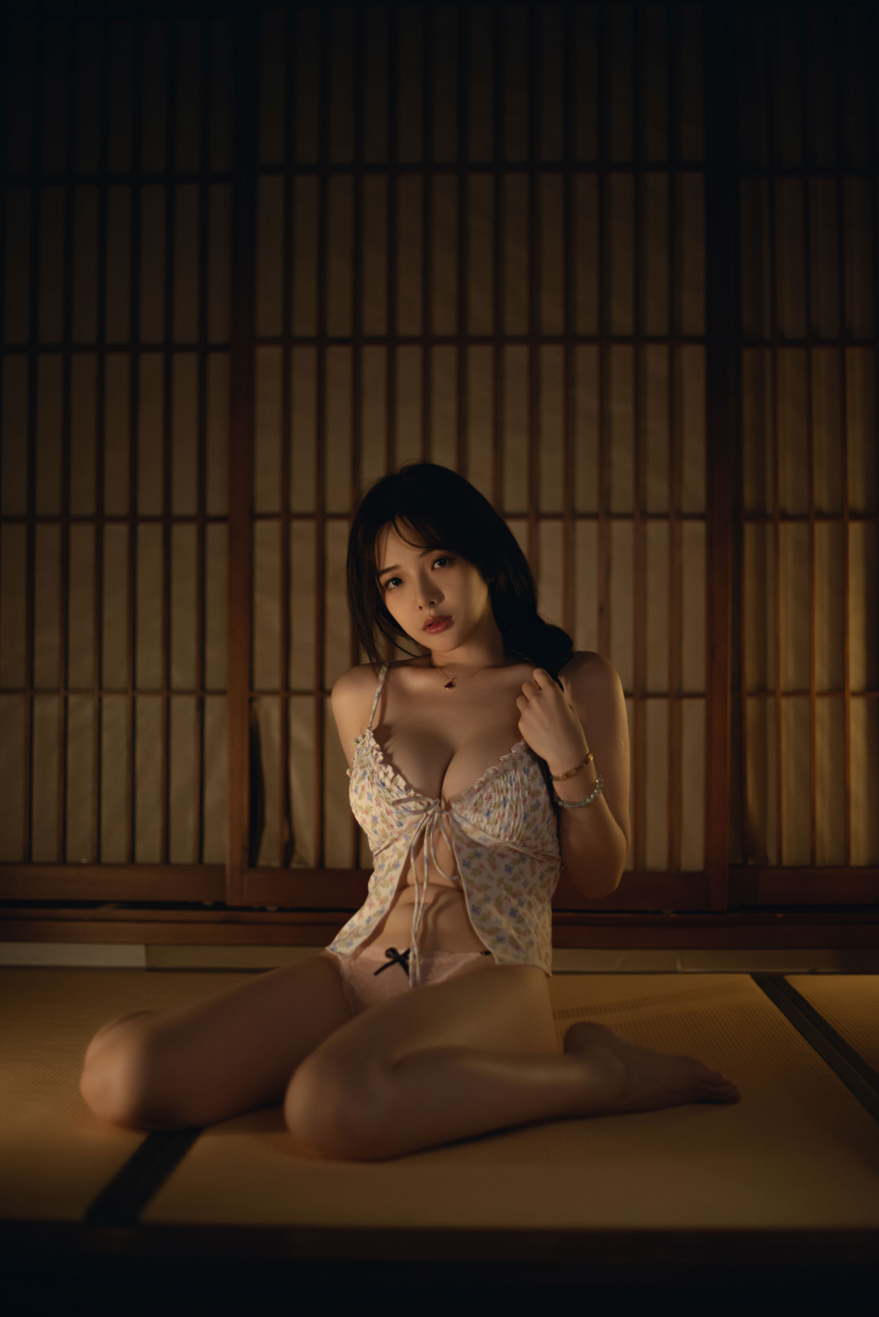 动漫博主雯妹 - 朦胧/(64P)