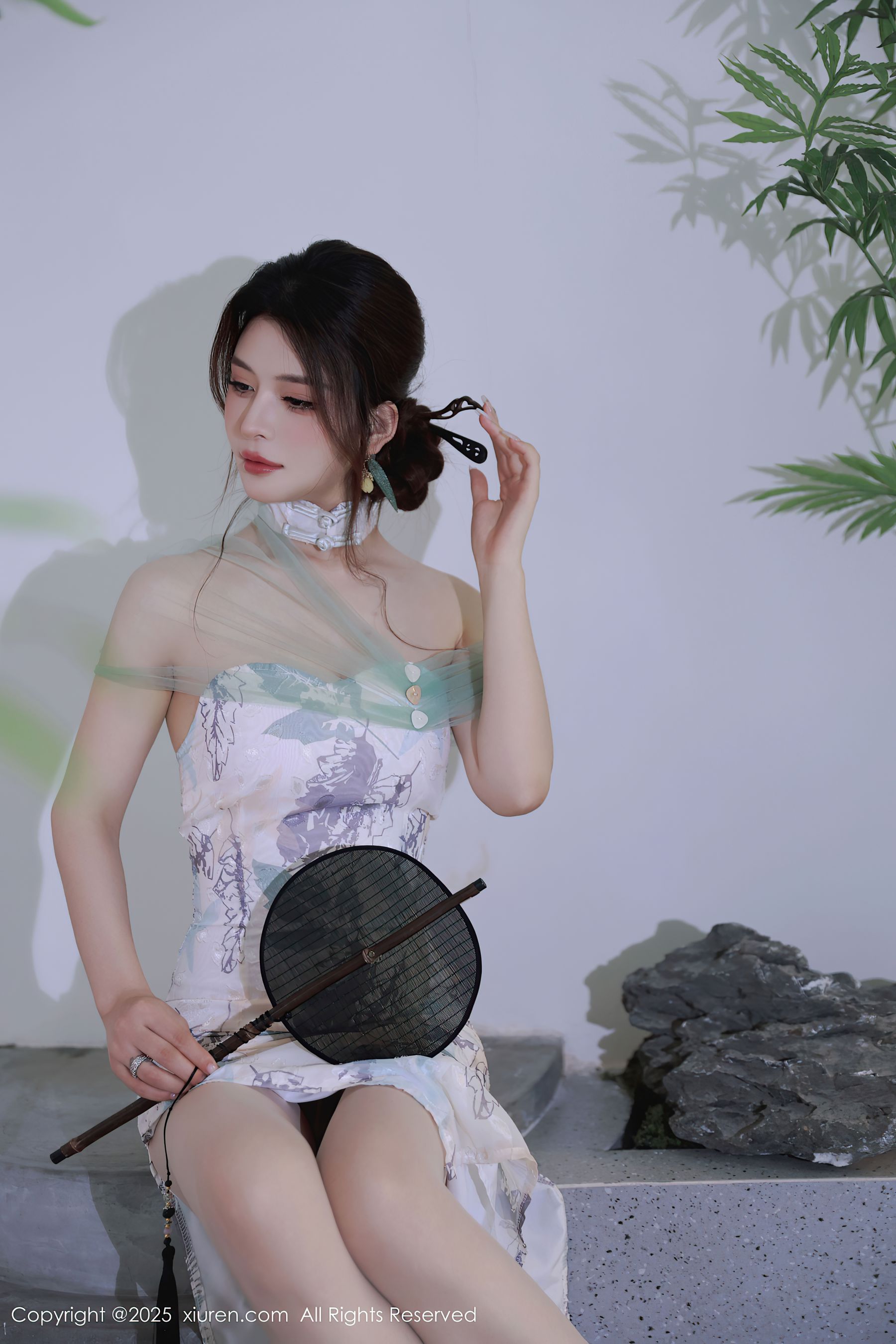 [秀人XiuRen] 2025.08.27 No.10694 阿依莎/(82P)