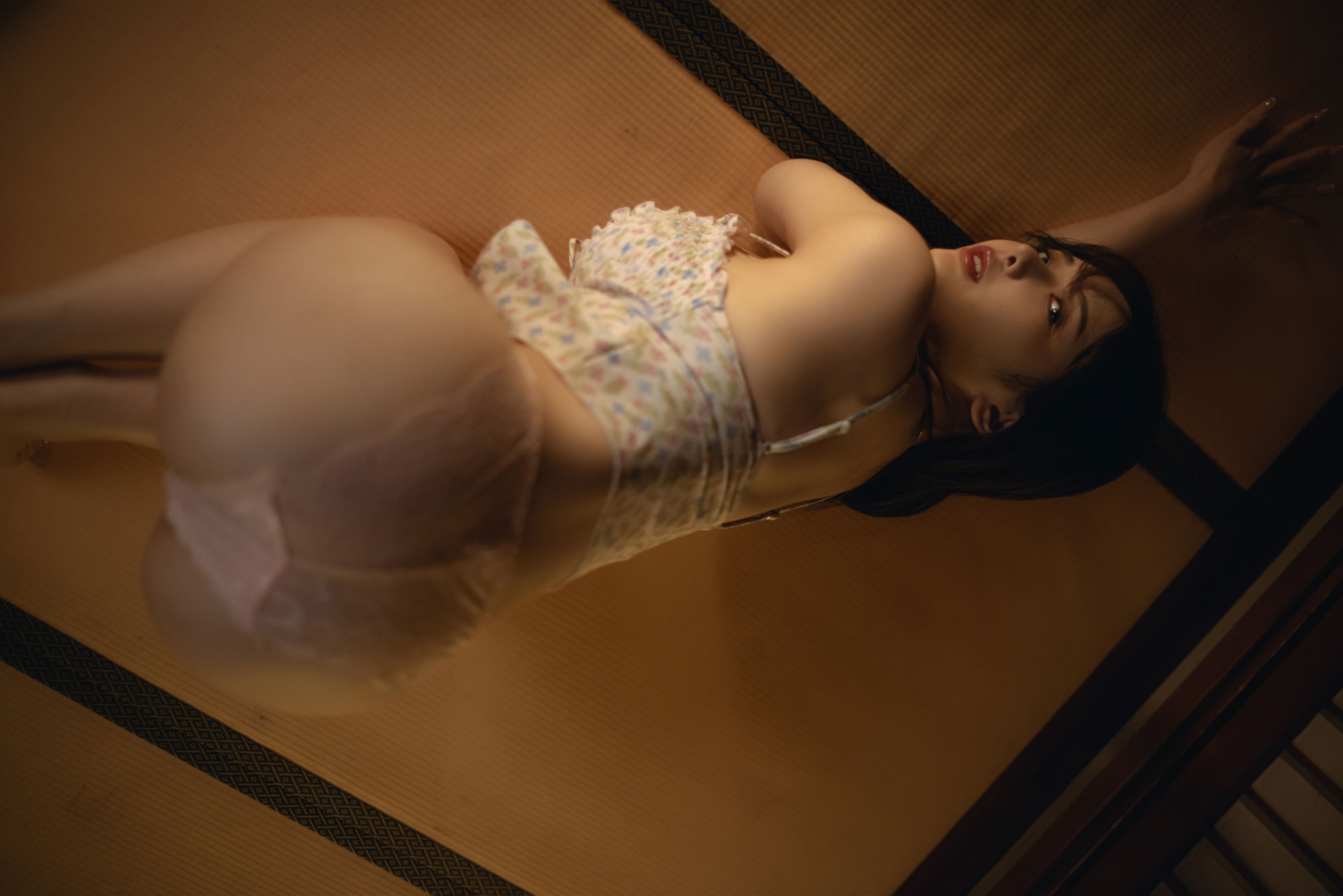 动漫博主雯妹 - 朦胧/(64P)