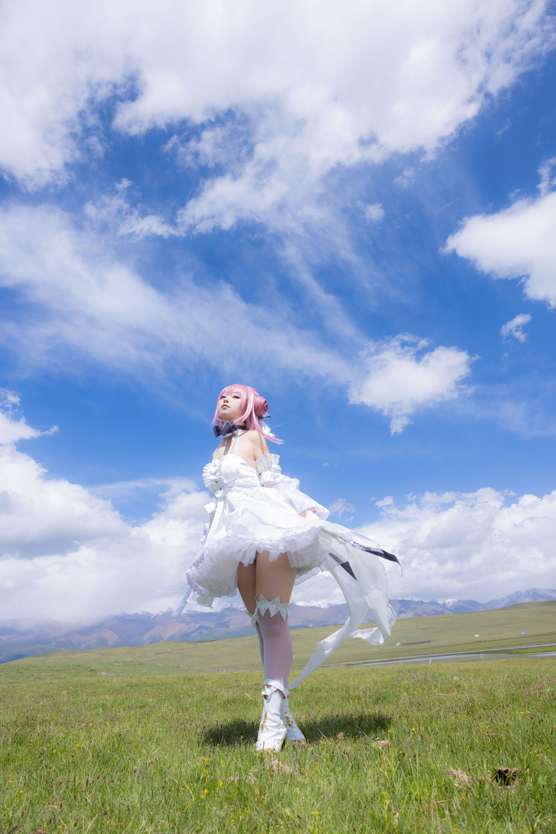 动漫博主G44不会受伤 - 桃乐丝/(20P)