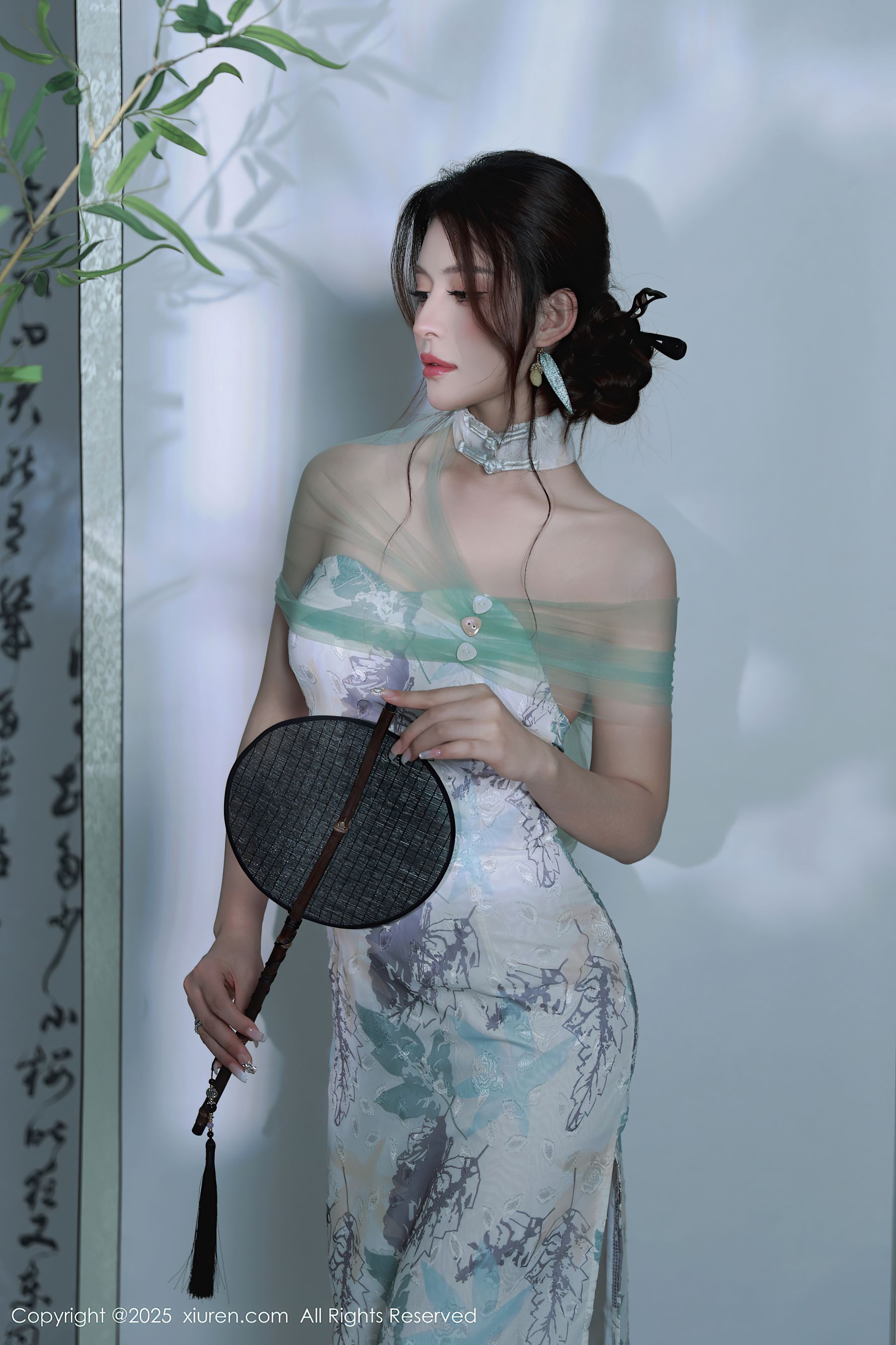 [秀人XiuRen] 2025.08.27 No.10694 阿依莎/(82P)