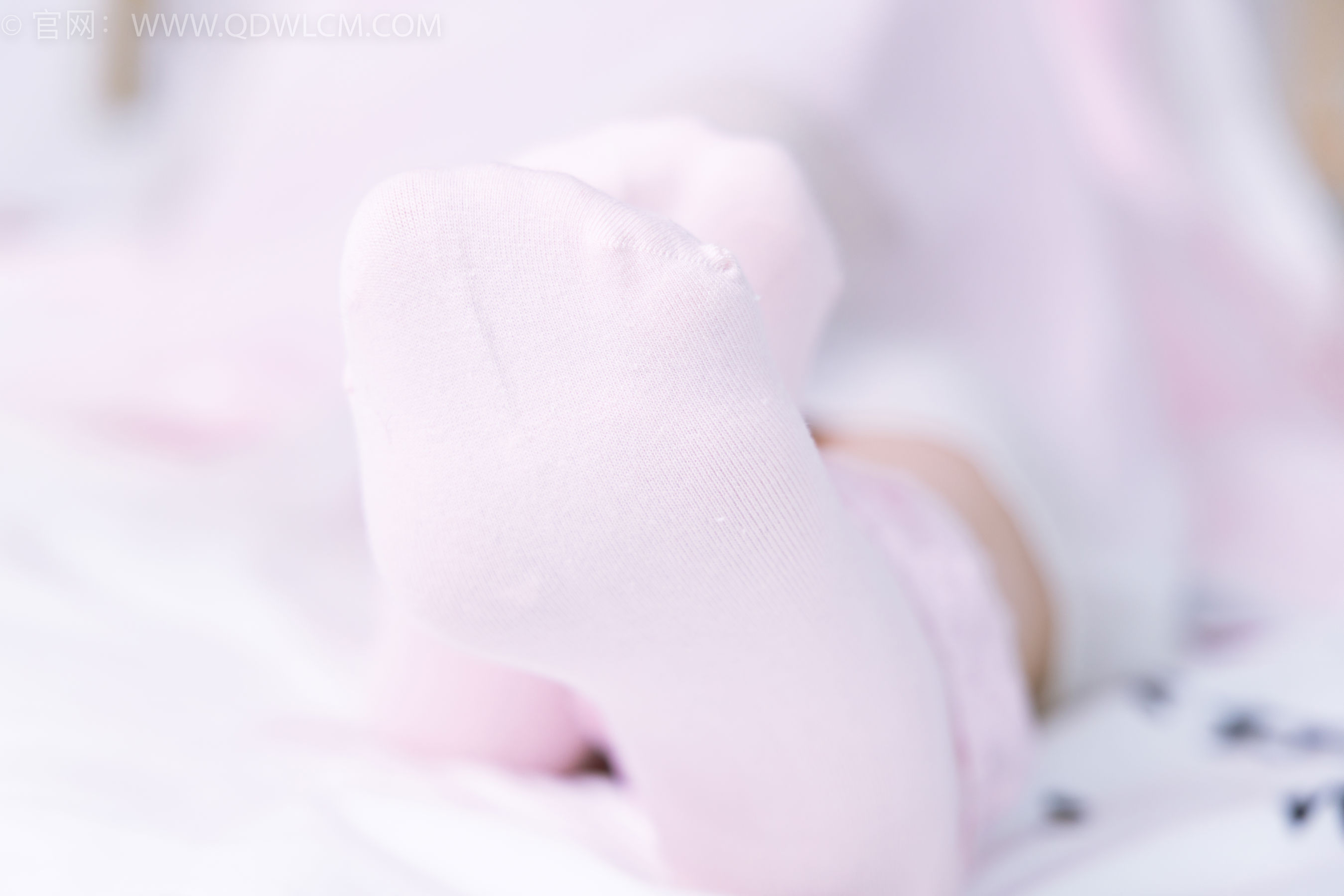 物恋传媒 No.2397 美兔 - 汉服、布鞋、粉色棉袜/(150P)