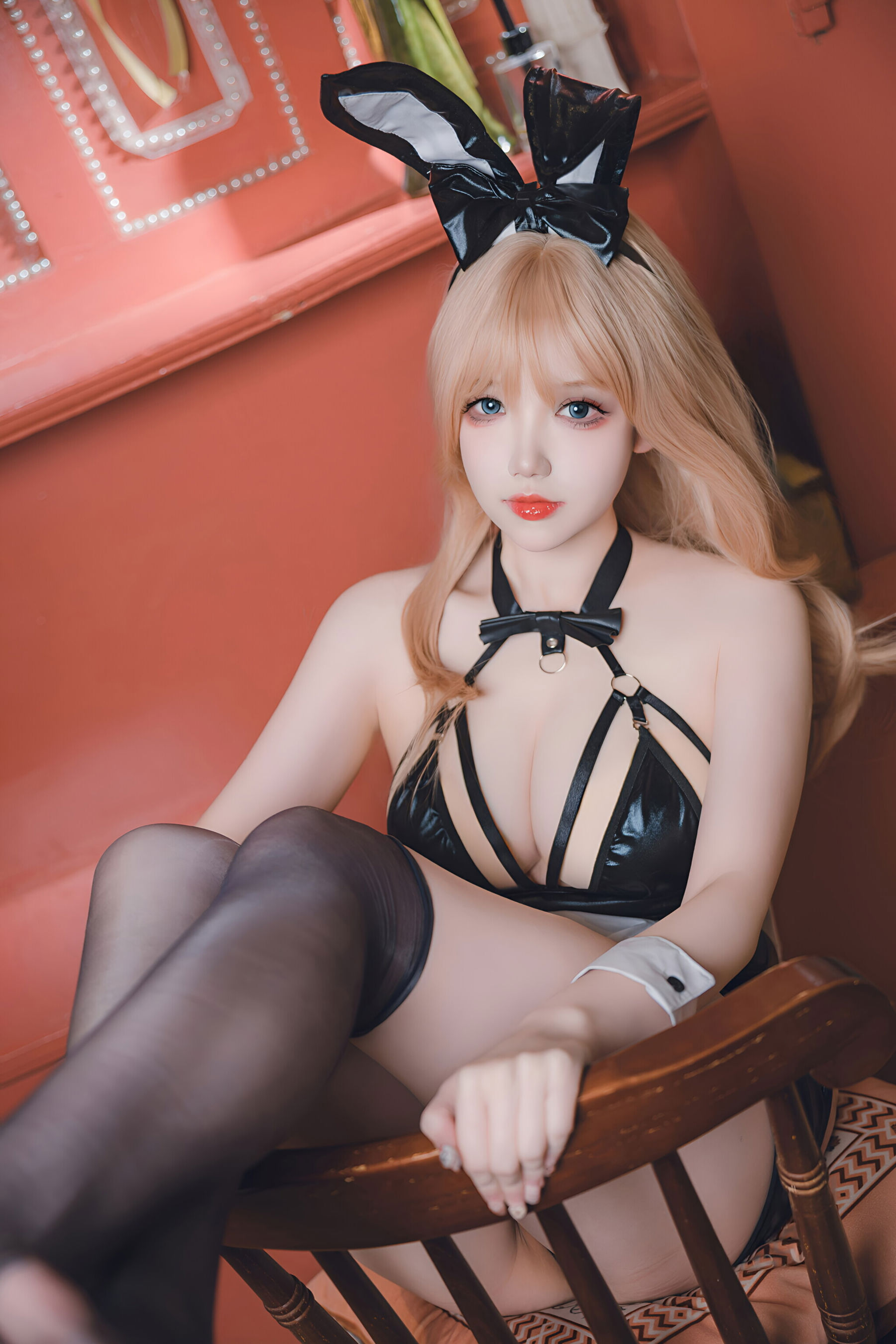 动漫博主雪晴Astra - 金发兔女郎/(68P)