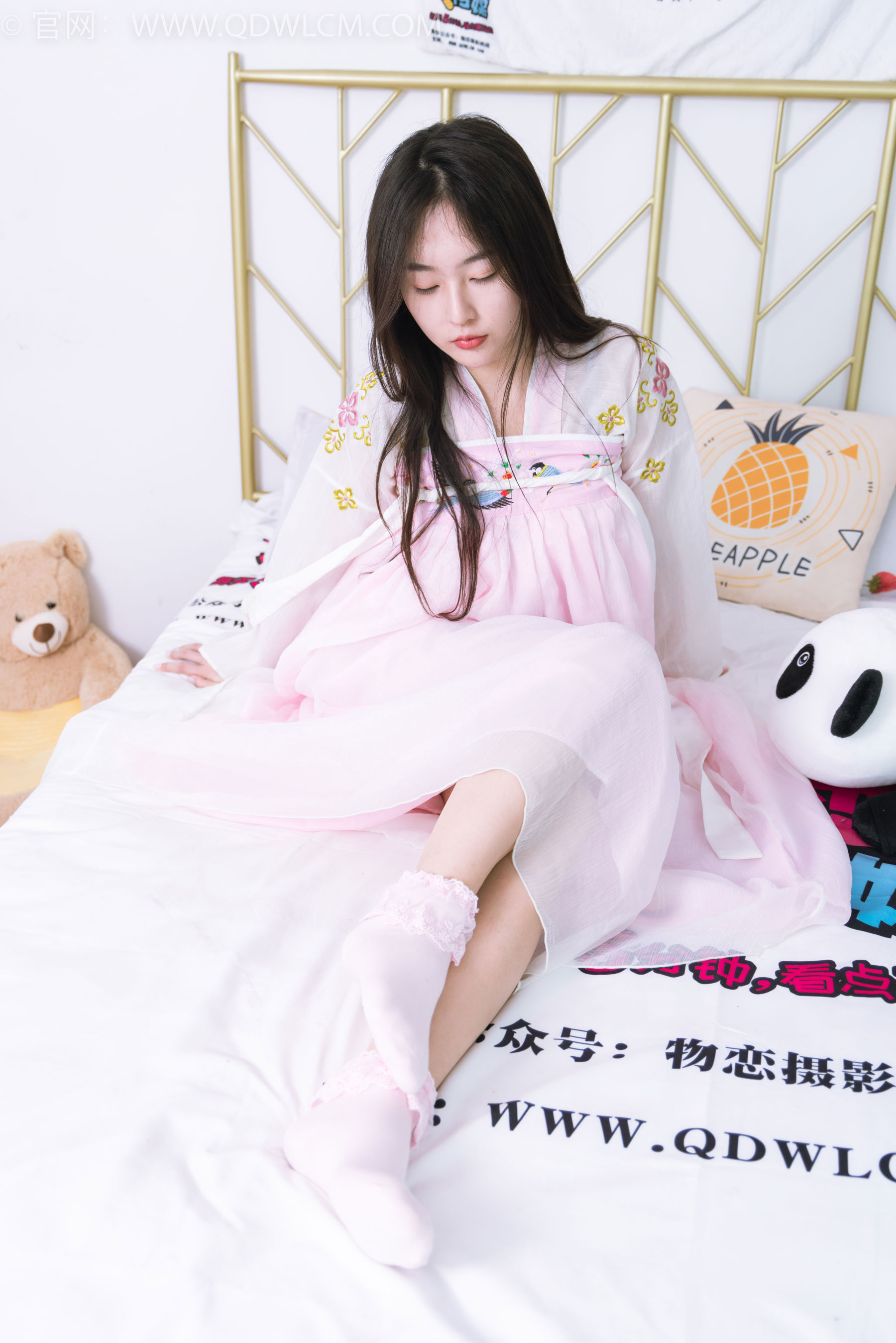 物恋传媒 No.2397 美兔 - 汉服、布鞋、粉色棉袜/(150P)
