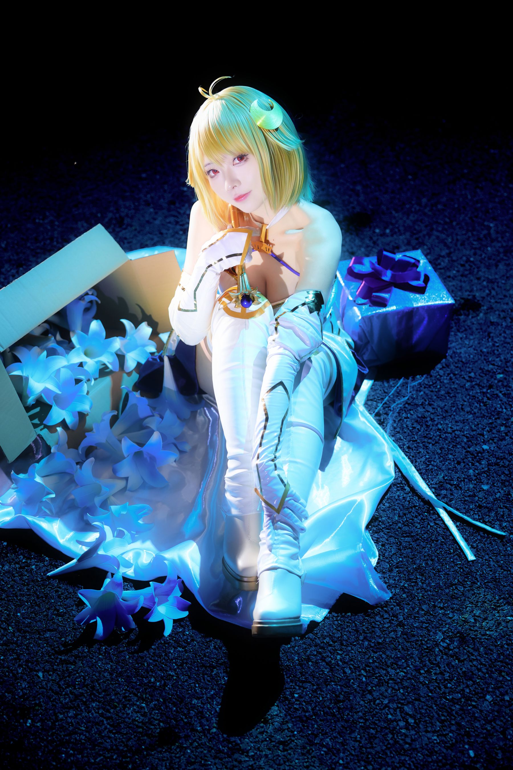 动漫博主G44不会受伤 - 白色月姬/(22P)