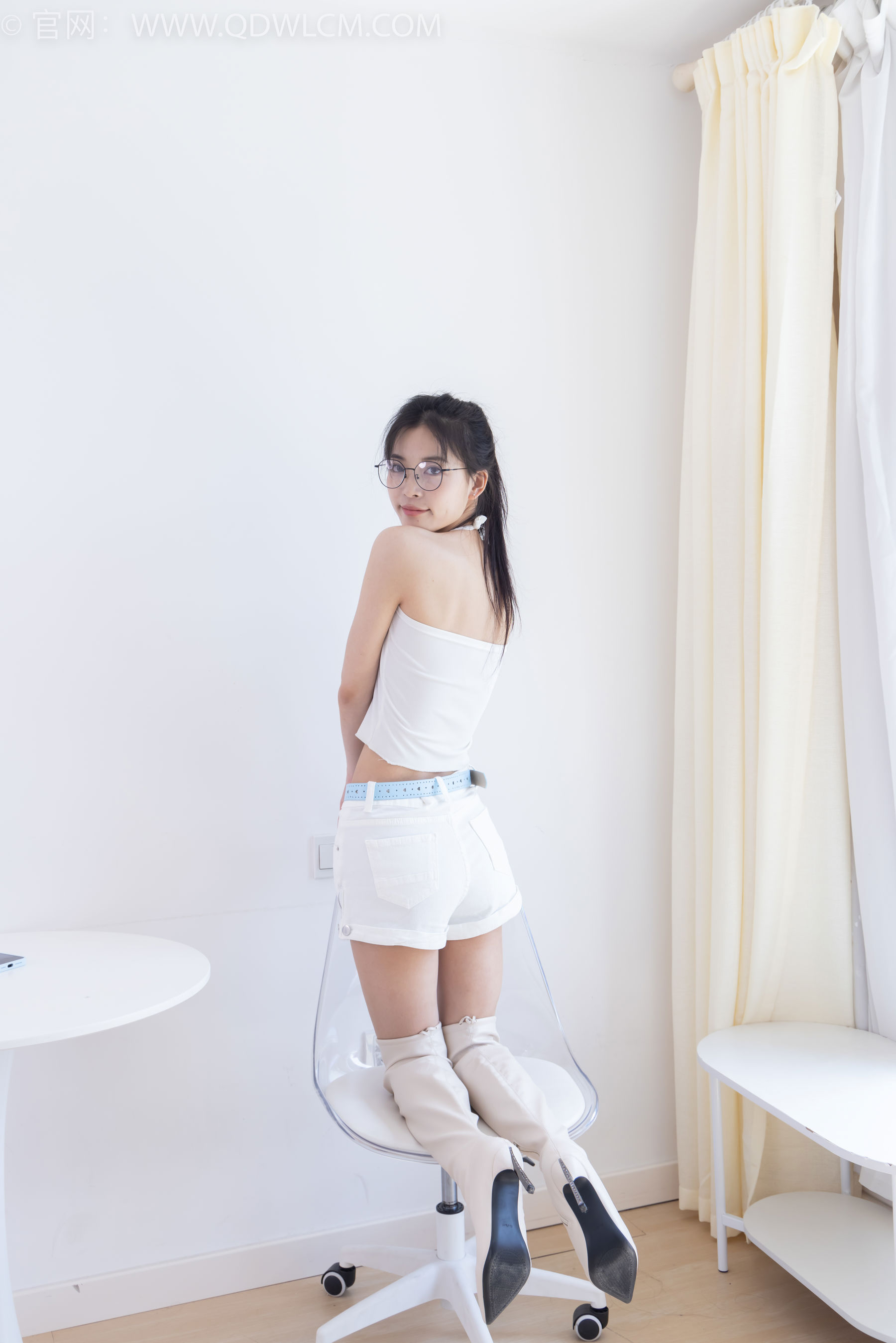 物恋传媒 No.2394 茯苓 - 长靴、薄肉丝/(160P)