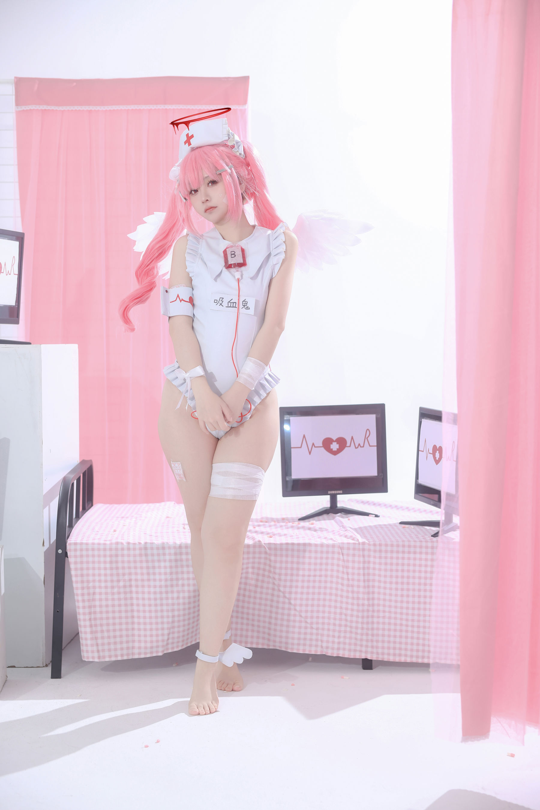 动漫博主G44不会受伤 - 见习看护师 月夜见爱/(31P)