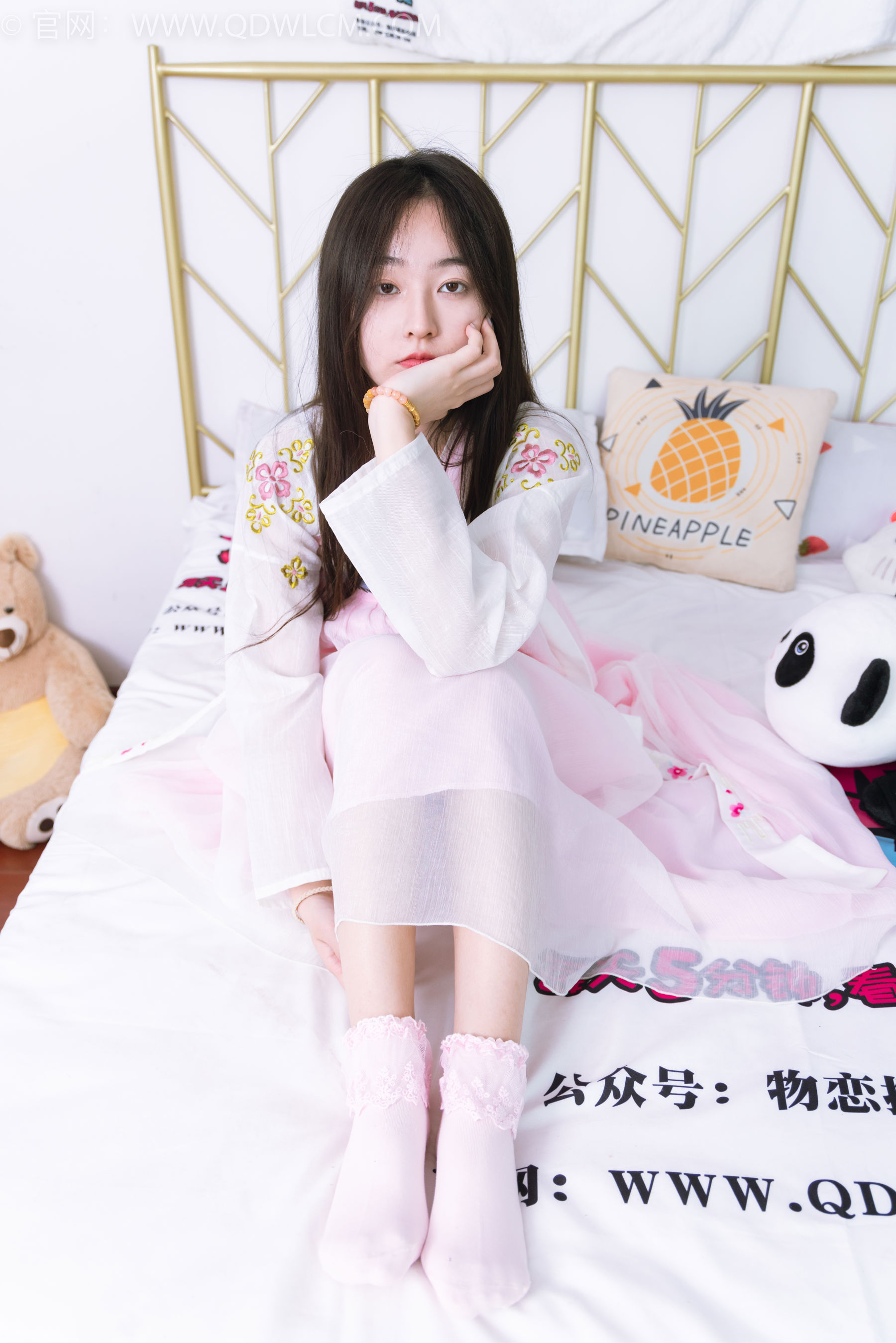 物恋传媒 No.2397 美兔 - 汉服、布鞋、粉色棉袜/(150P)