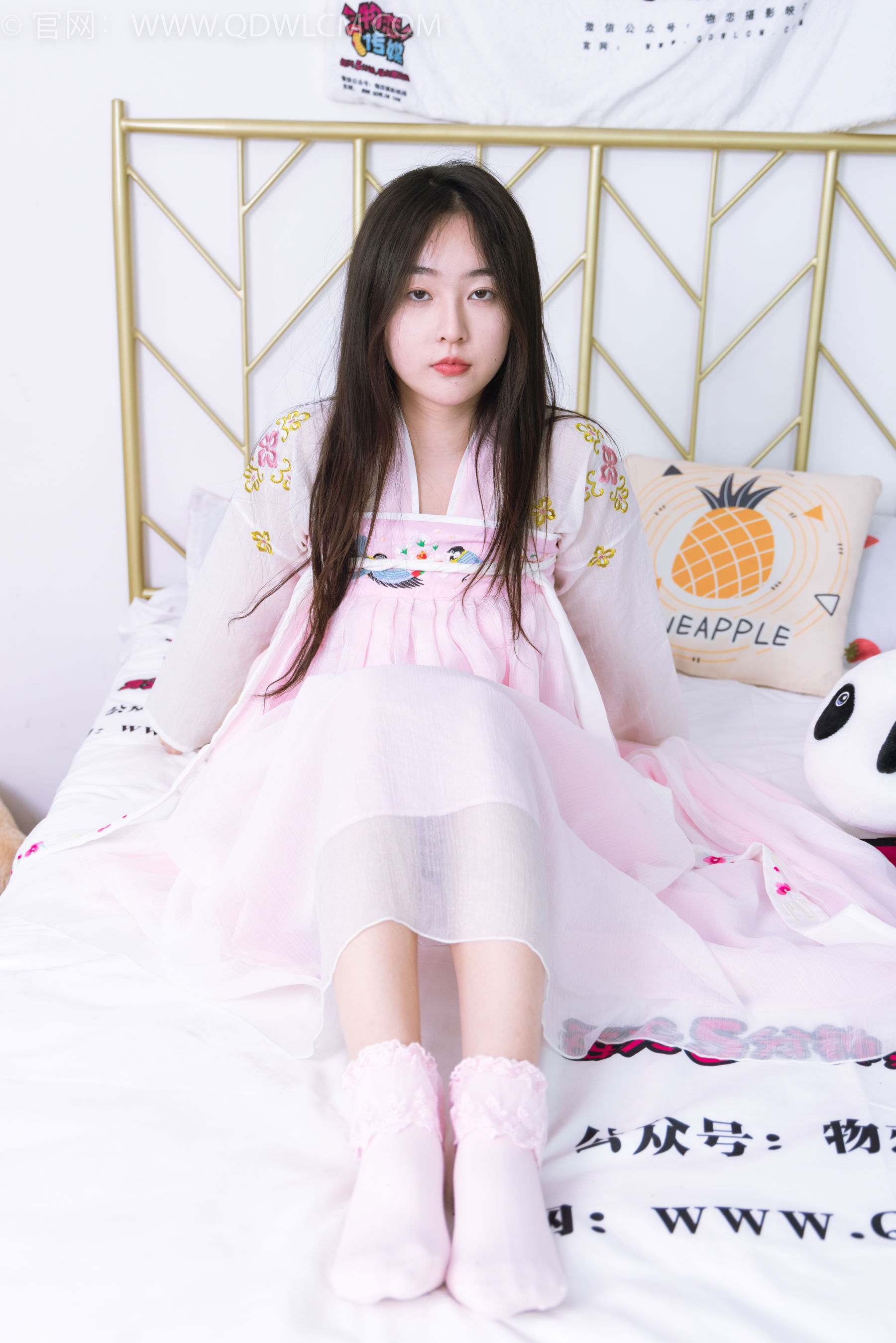 物恋传媒 No.2397 美兔 - 汉服、布鞋、粉色棉袜/(150P)