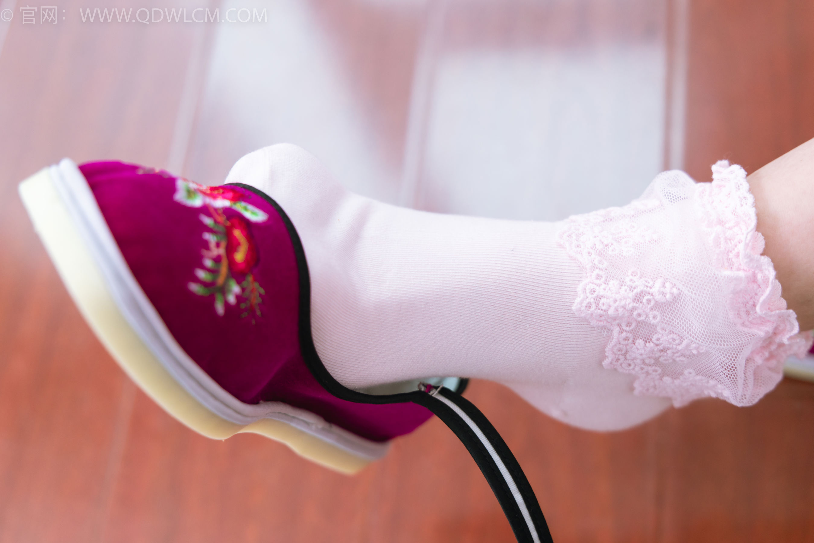 物恋传媒 No.2397 美兔 - 汉服、布鞋、粉色棉袜/(150P)