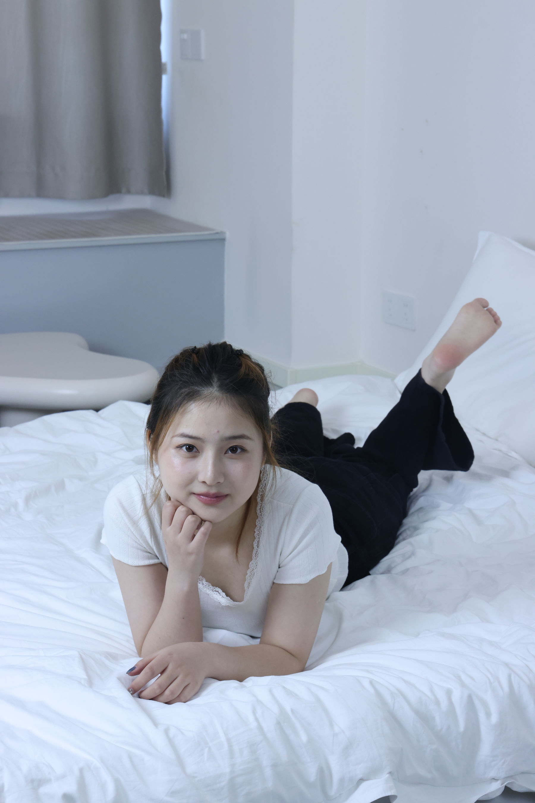 绮梦摄影 2024.09.21 No.029 露露 珍藏无修无水印版 - 原片/(402P)