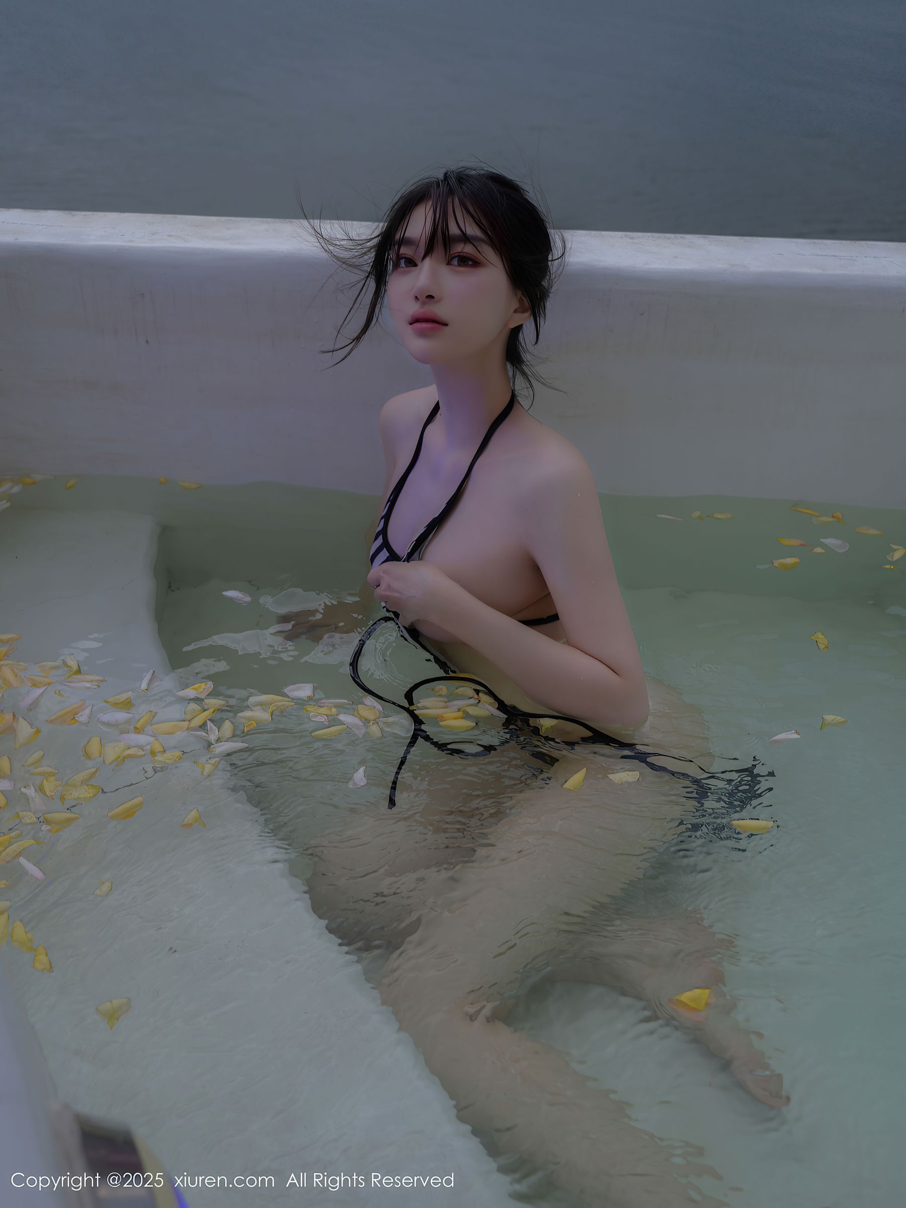 [秀人XiuRen] 2025.08.27 No.10698 白露lulu/(57P)