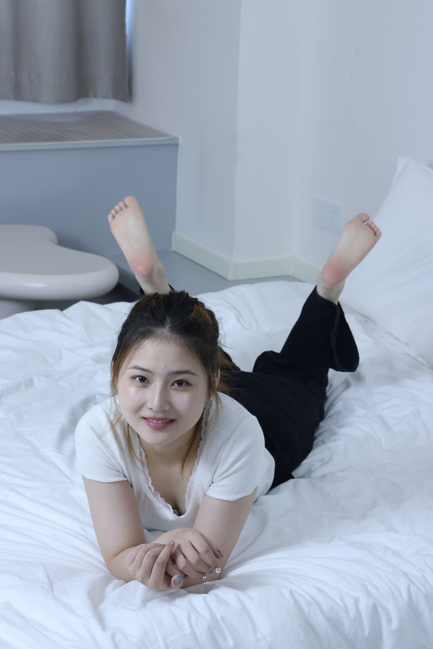 绮梦摄影 2024.09.21 No.029 露露 珍藏无修无水印版 - 原片/(402P)