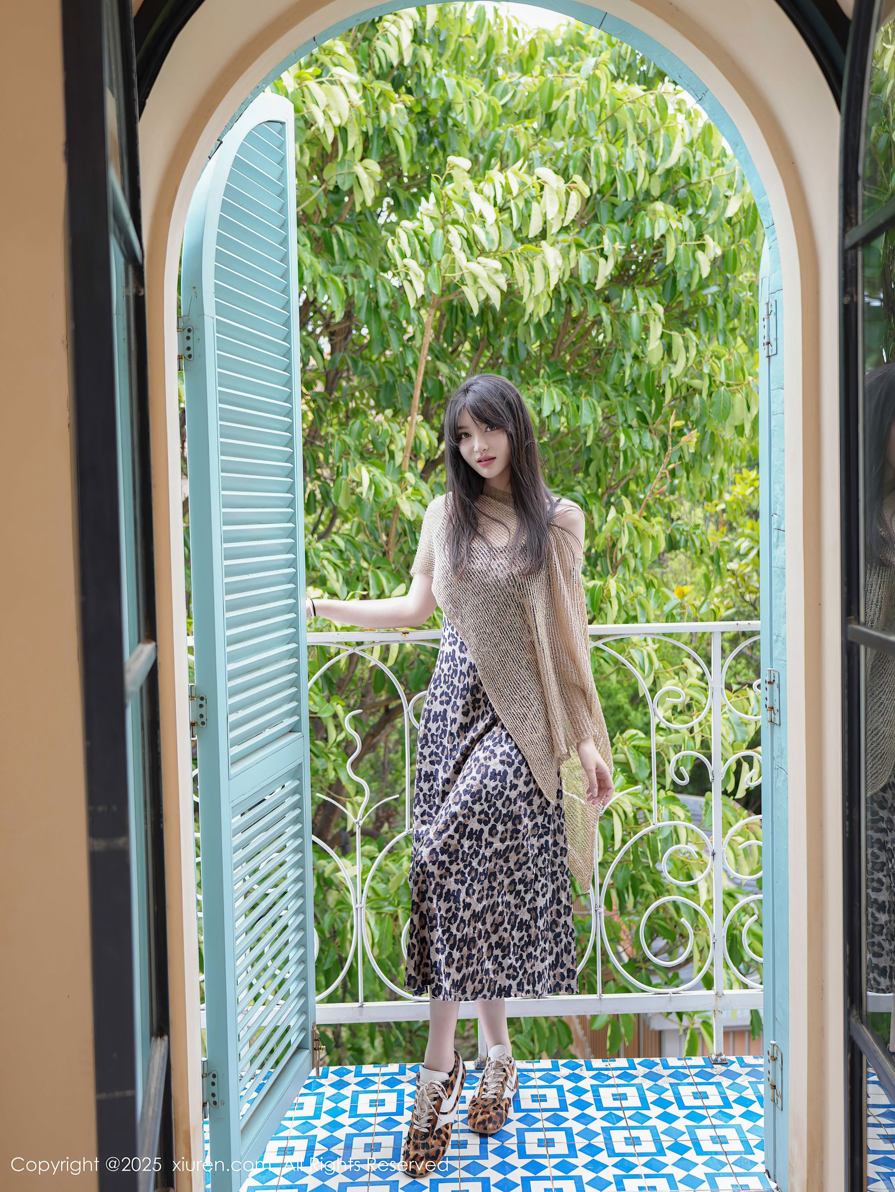 [秀人XiuRen] 2025.08.27 No.10698 白露lulu/(57P)