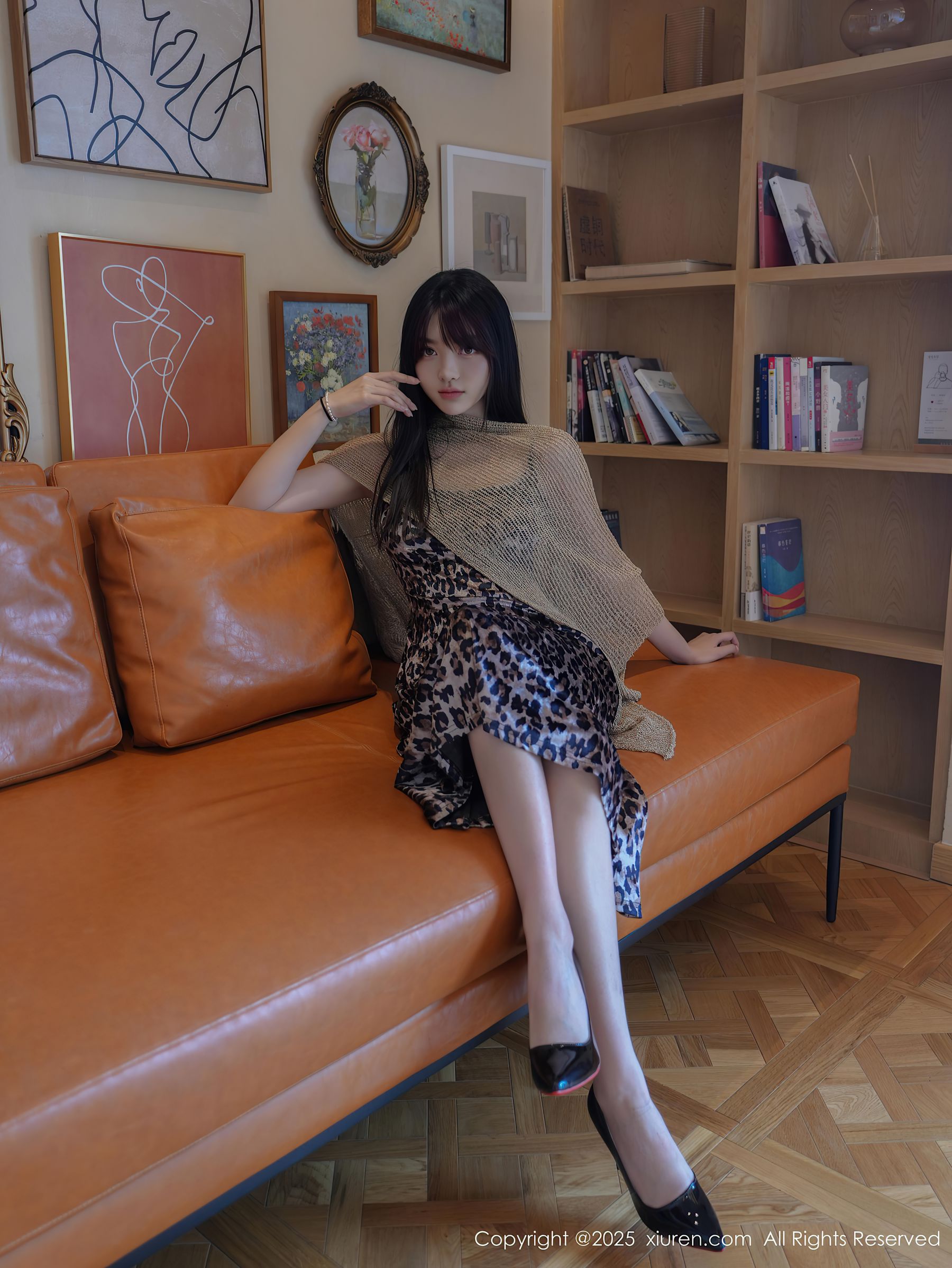 [秀人XiuRen] 2025.08.27 No.10698 白露lulu/(57P)