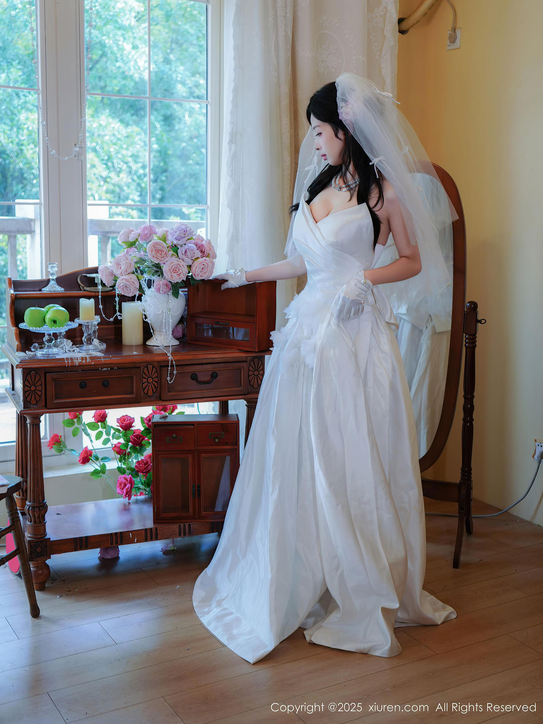 [秀人XiuRen] 2025.09.16 No.10769 朱朱molly/(54P)