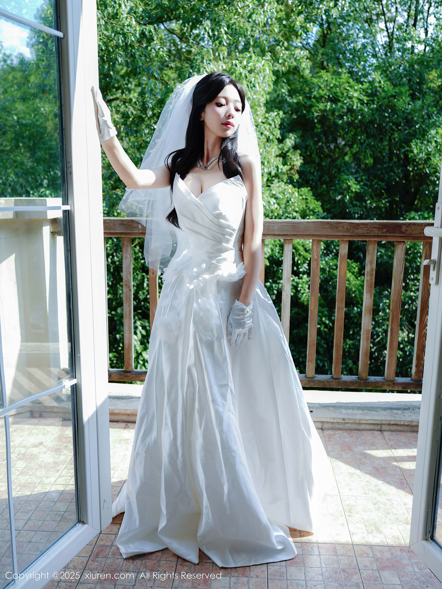 [秀人XiuRen] 2025.09.16 No.10769 朱朱molly/(54P)