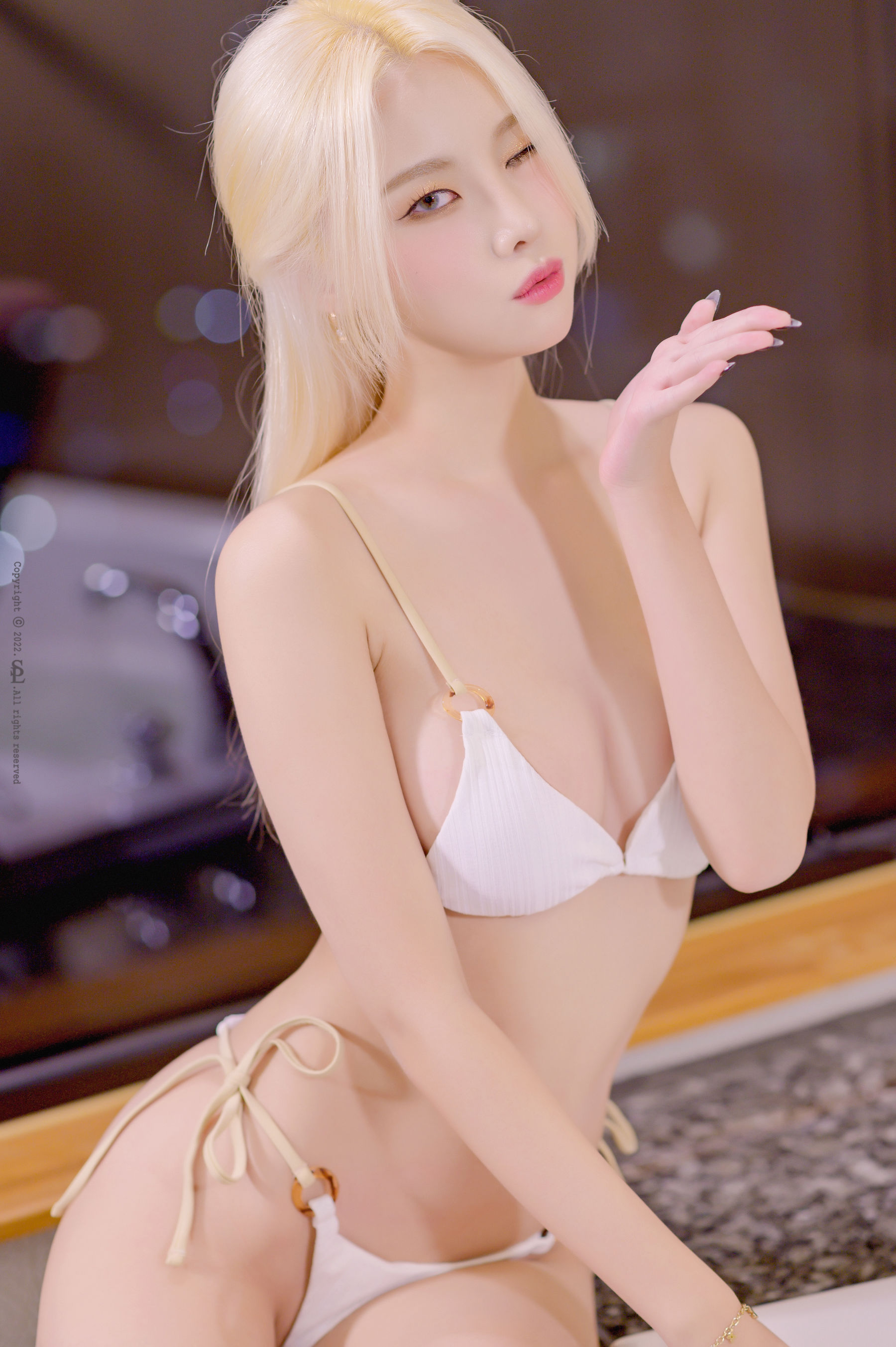 [saintphotolife] Yuna - Golden/(63P)