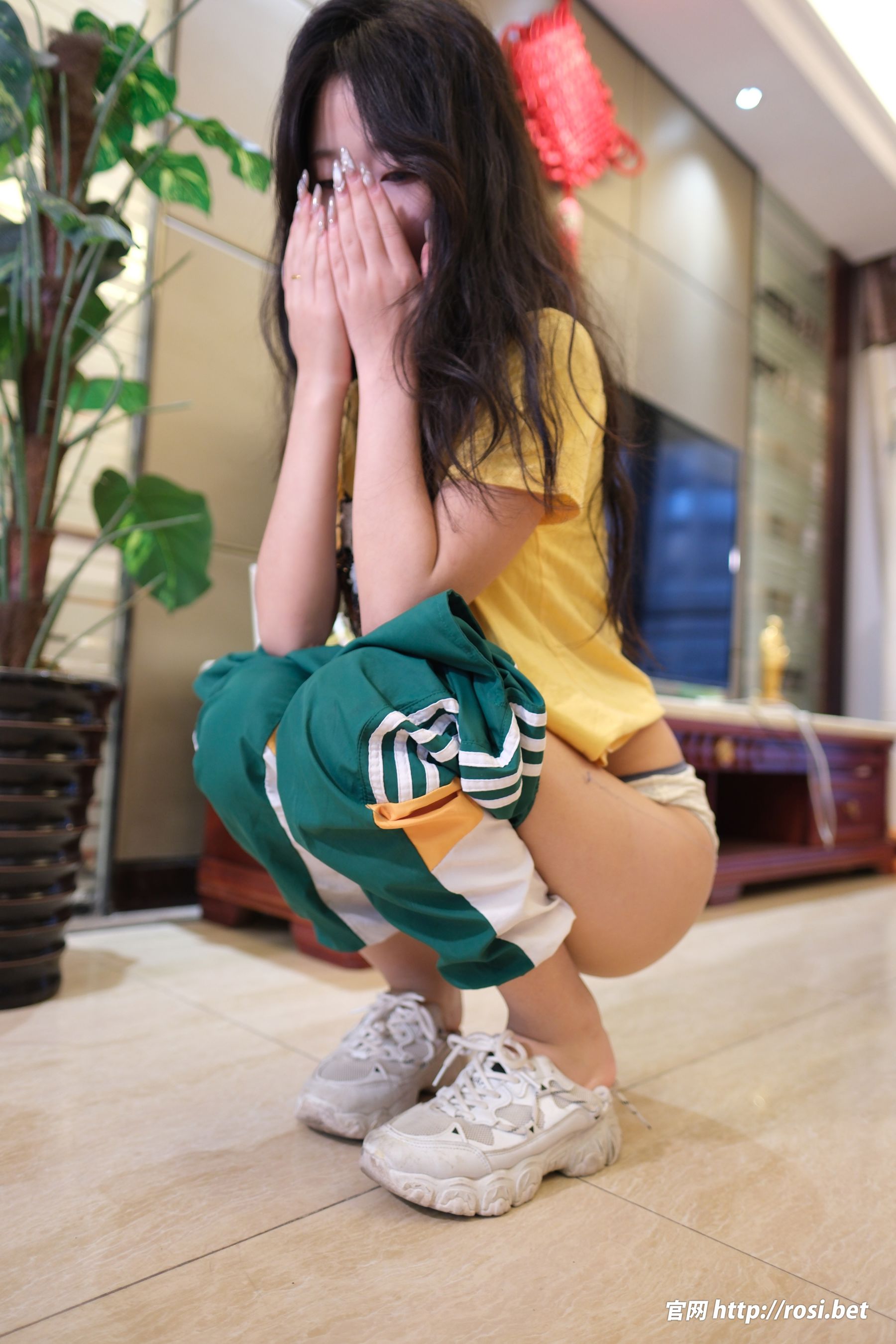 [ROSI写真] 2025.10.25 NO.5073/(76P)