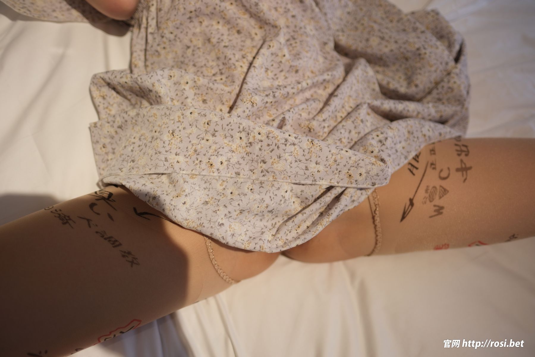 [ROSI写真] 2025.10.15 NO.5063/(117P)