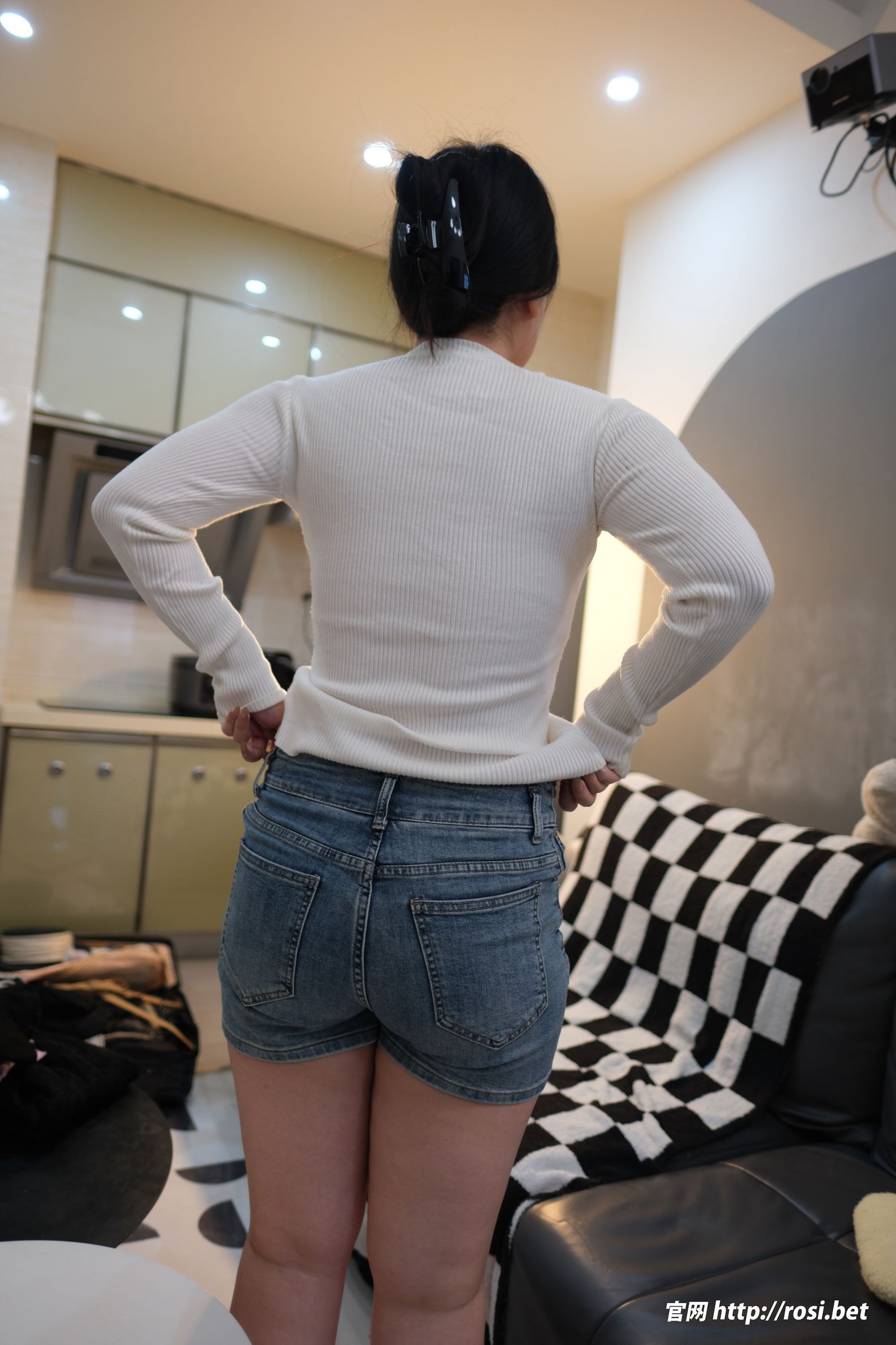 [ROSI写真] 2025.10.18 NO.5066/(169P)