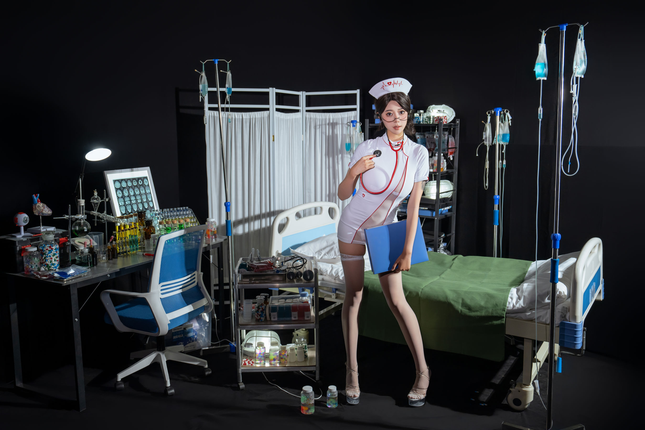 萌妹 奈汐酱nice - 心动护士/(80P)