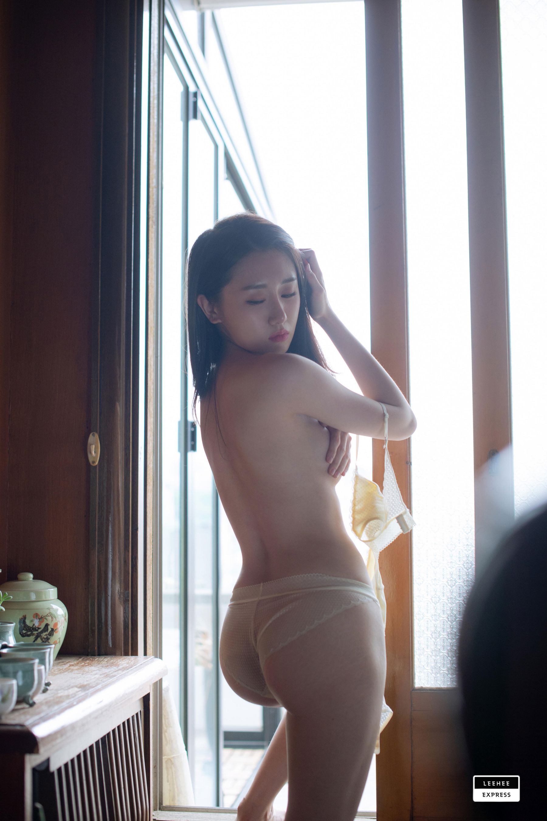 [LEEHEE EXPRESS] LERB-093 - Na Kyung/(58P)