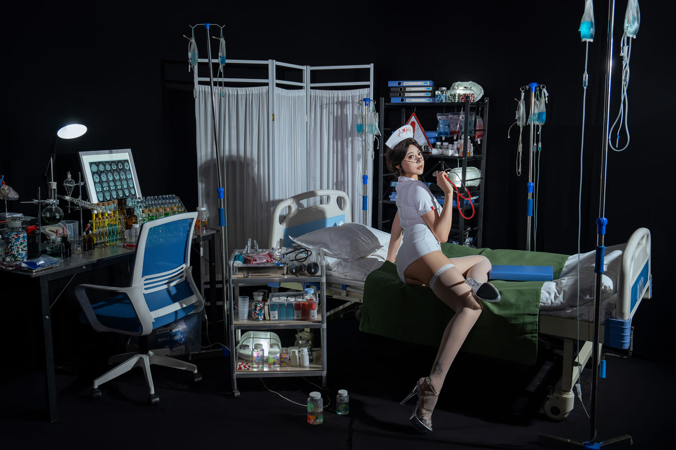 萌妹 奈汐酱nice - 心动护士/(80P)