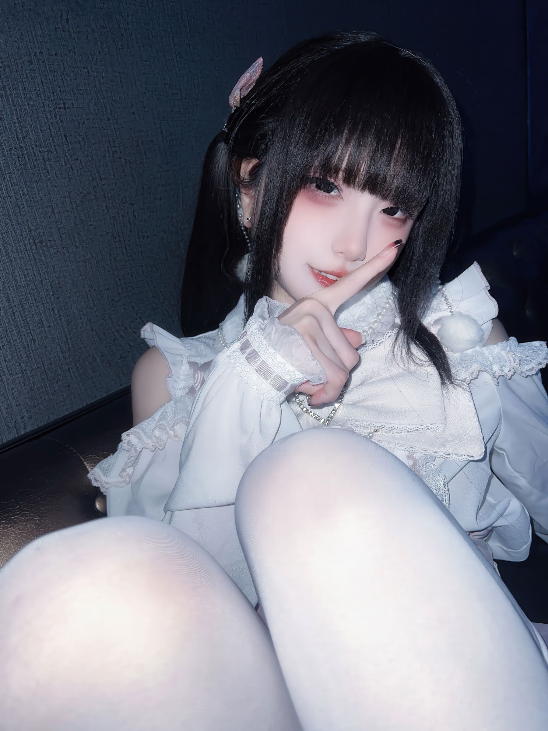 纸悦Etsu_ko - 与地雷系女子的ktv约会/(44P)